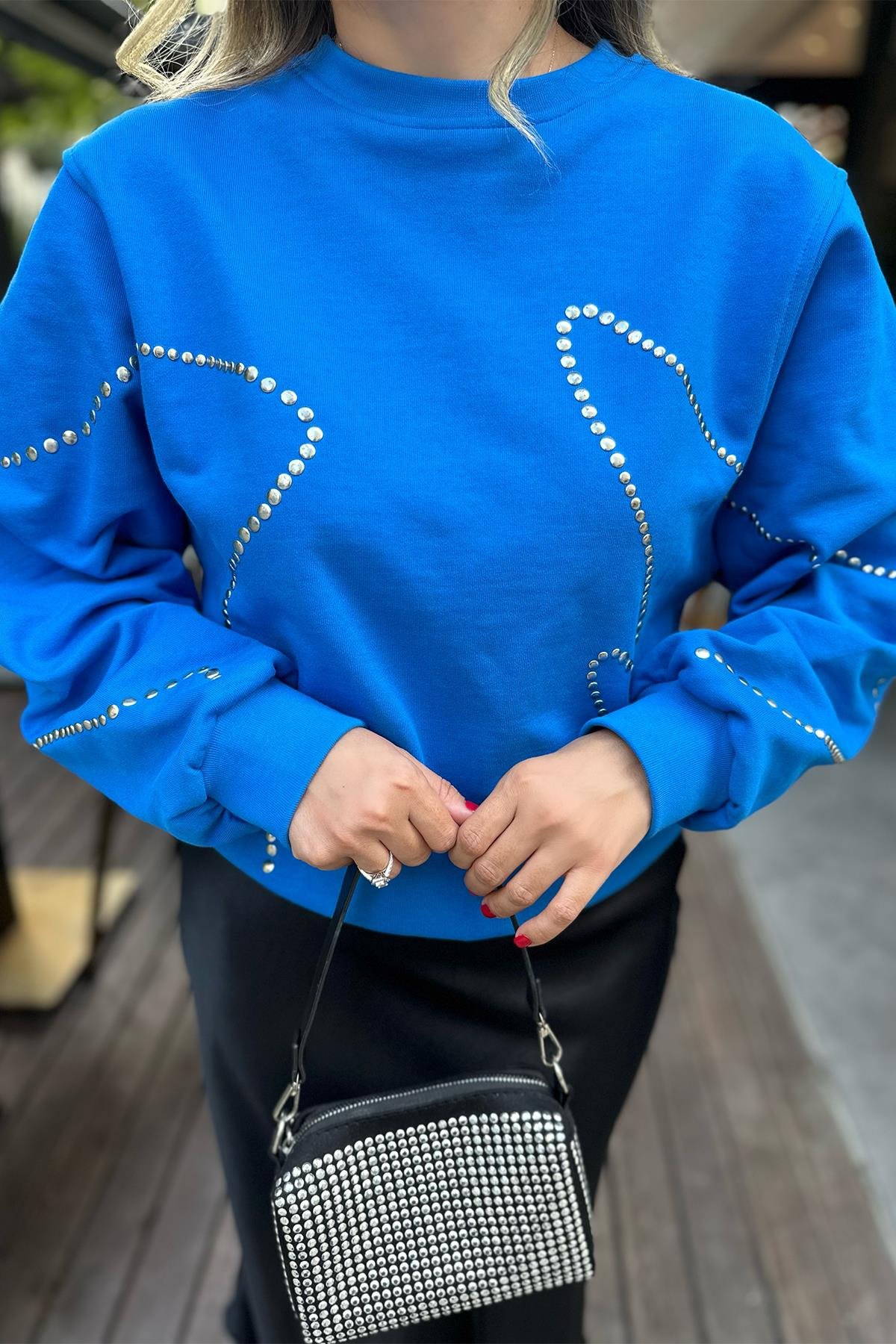 Saks Mavi Desen Zımbalı Sweatshirt
