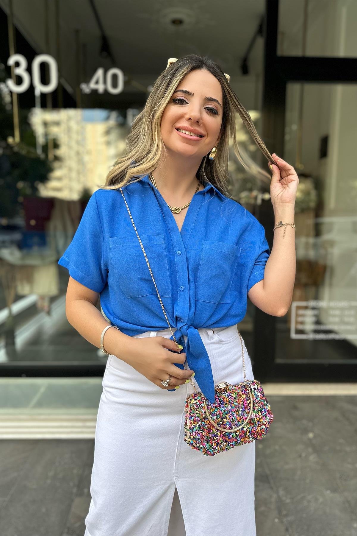 Saks Mavi Önden Bağlamalı Gömlek