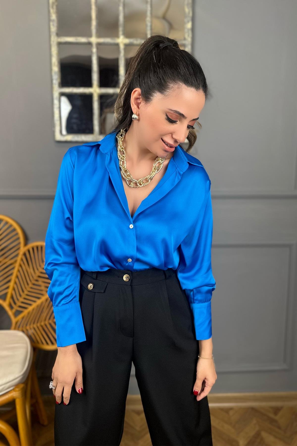 Saks Mavi Saten Gömlek