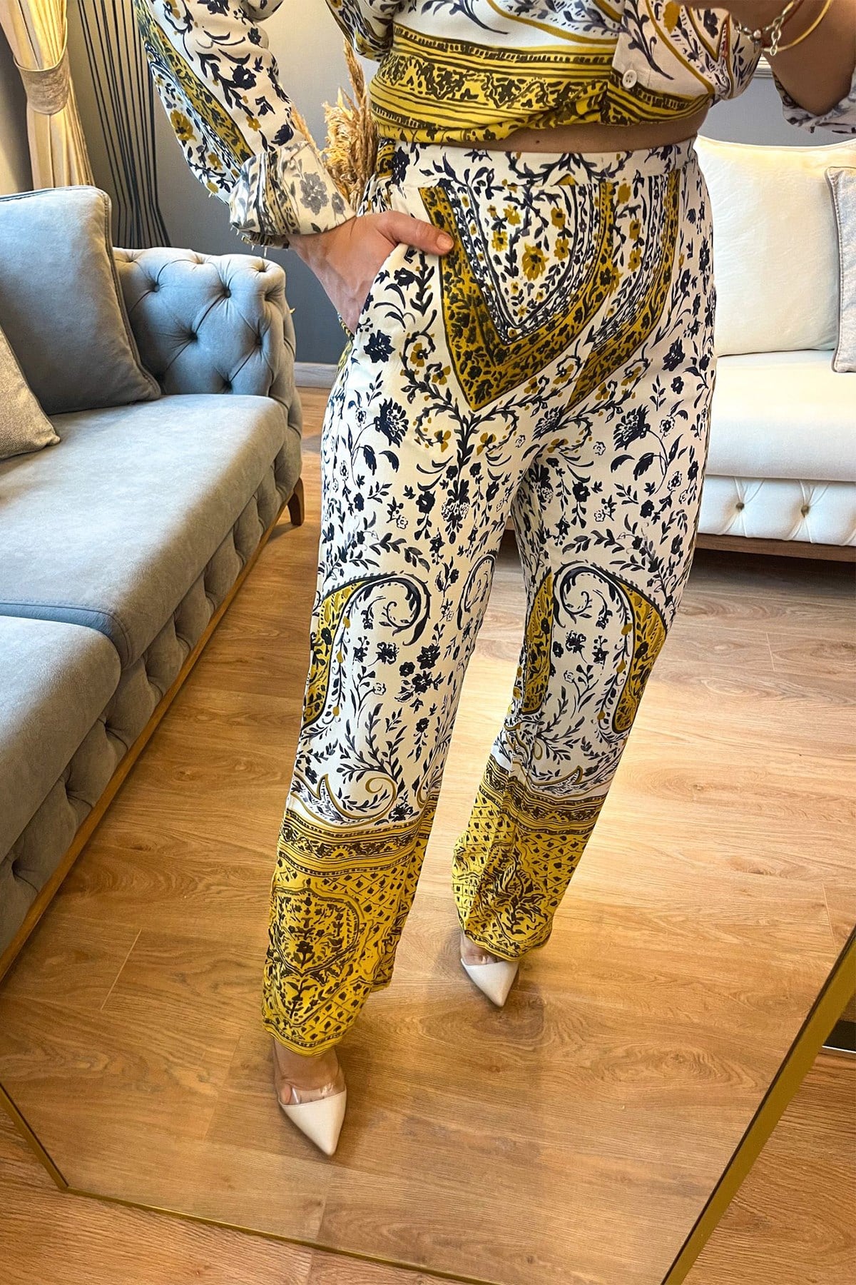 Sarı Deseli Pantolon Takım