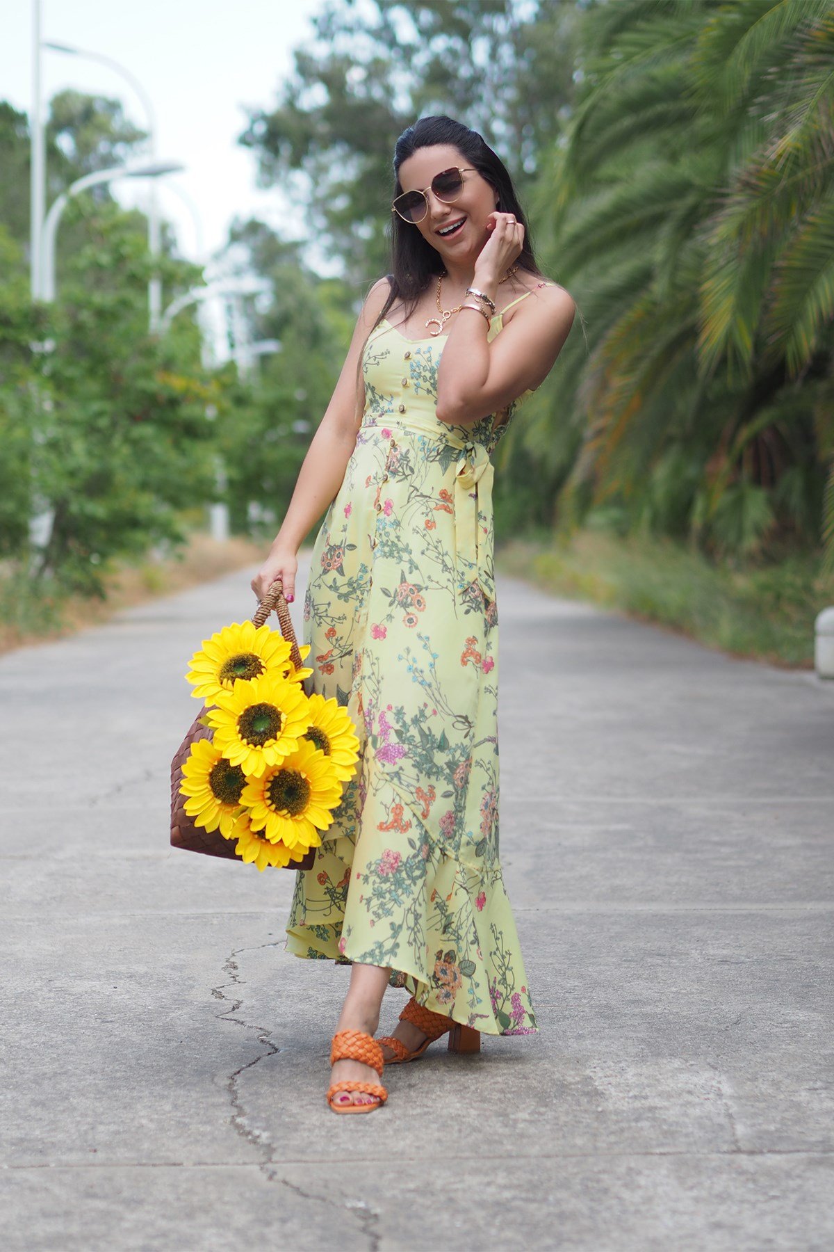 Sarı Desenli Volanlı Elbise