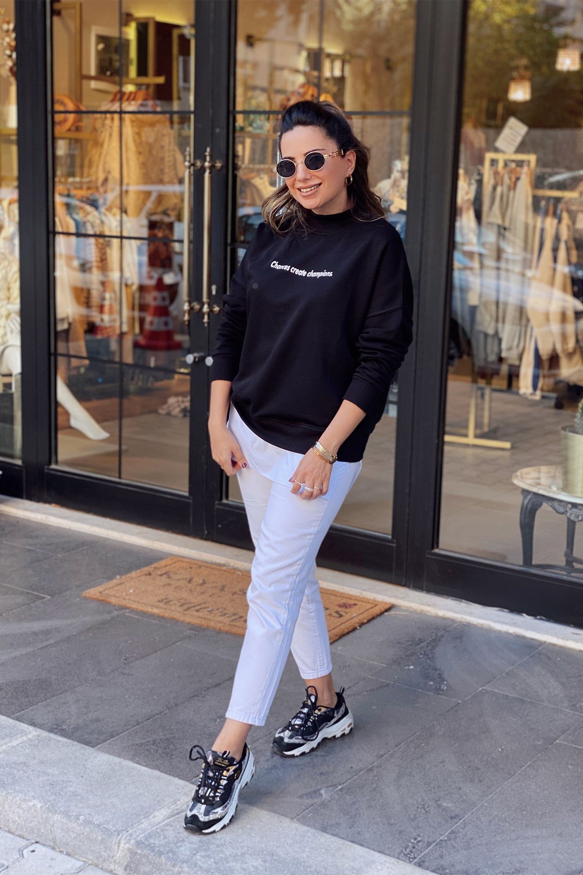 Siyah Altı Gömlek Detaylı Sweatshirt