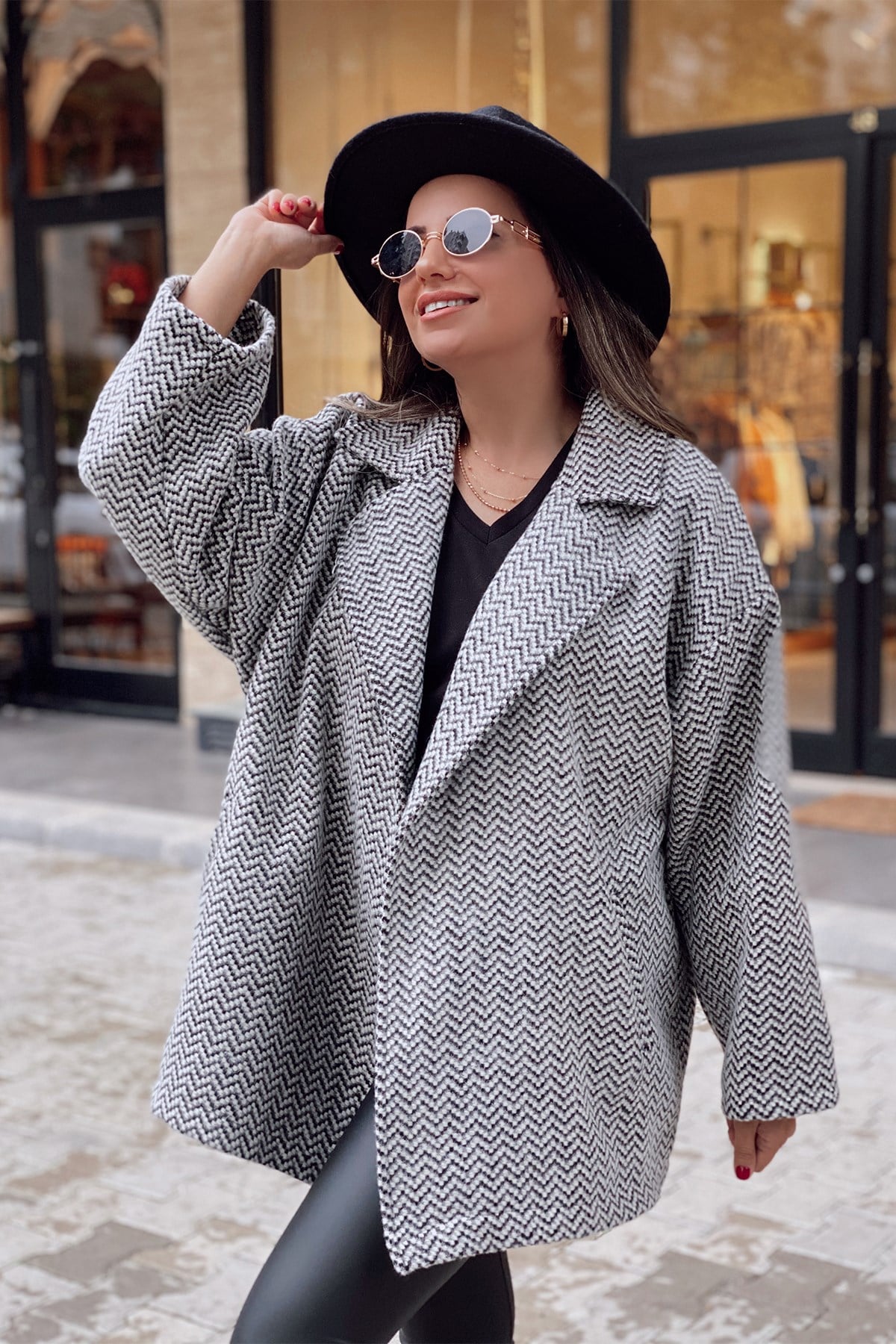 Siyah Beyaz Desenli Oversize Ceket