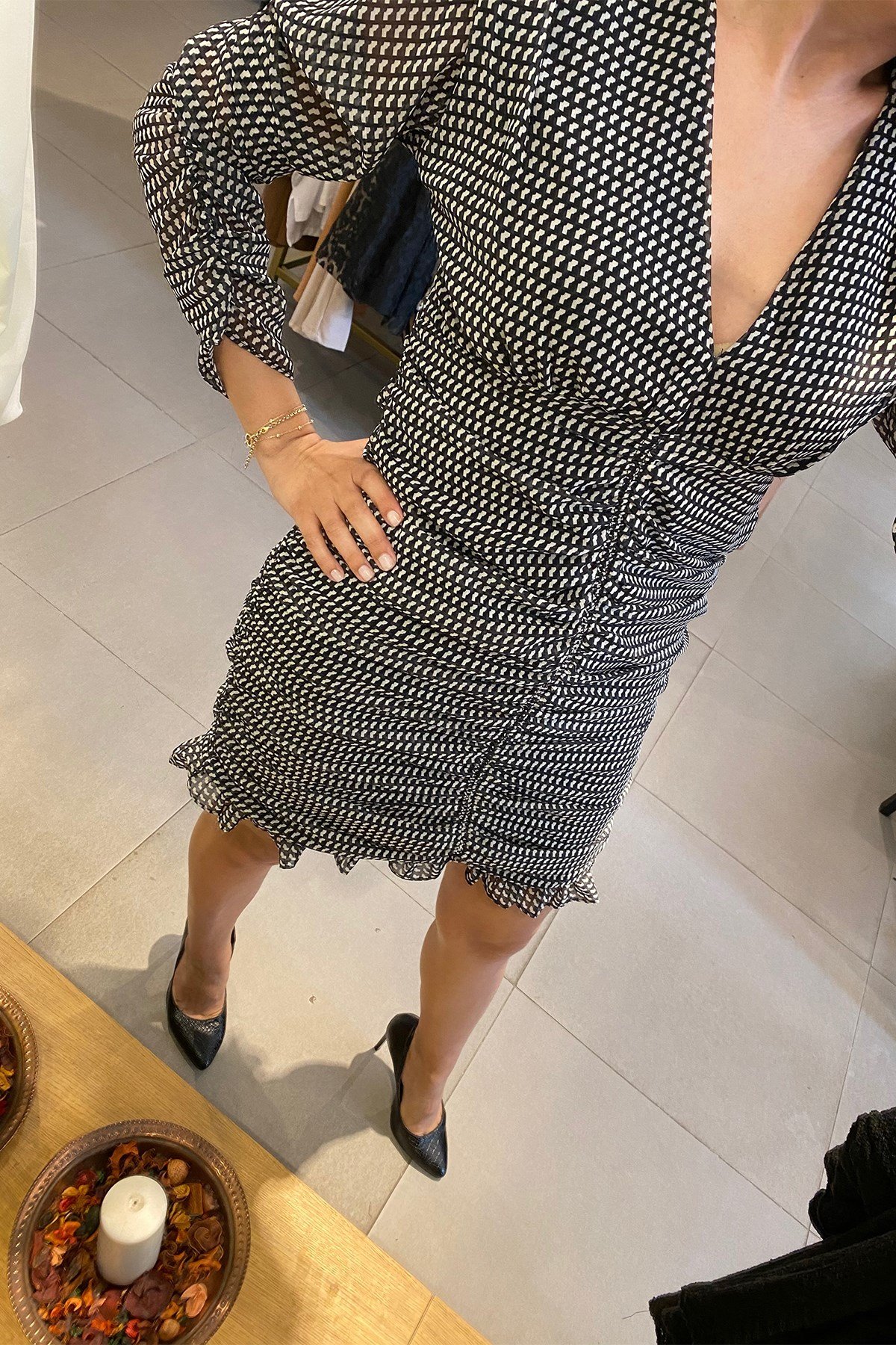 Siyah Beyaz Katlı Mini Elbise