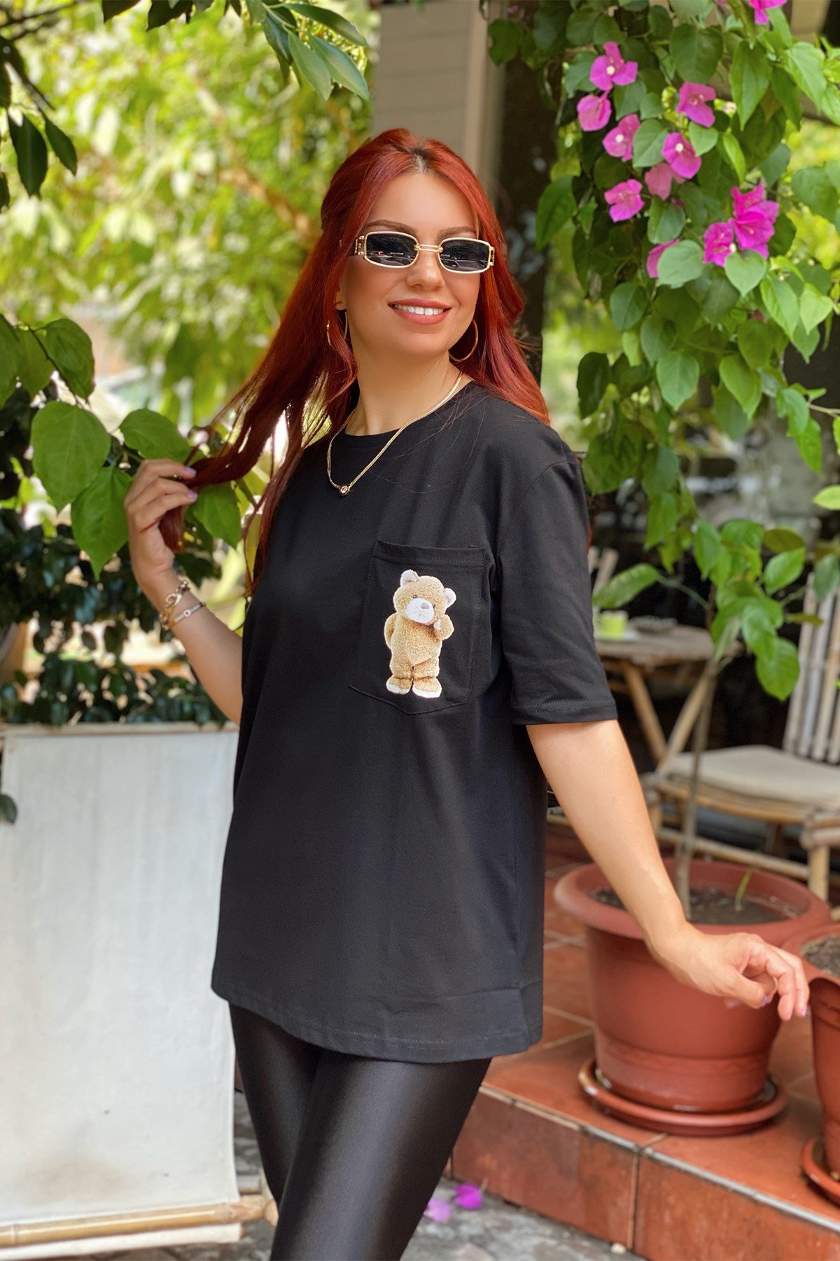 Siyah Cep Kısmı Teddy Baskılı Tshirt