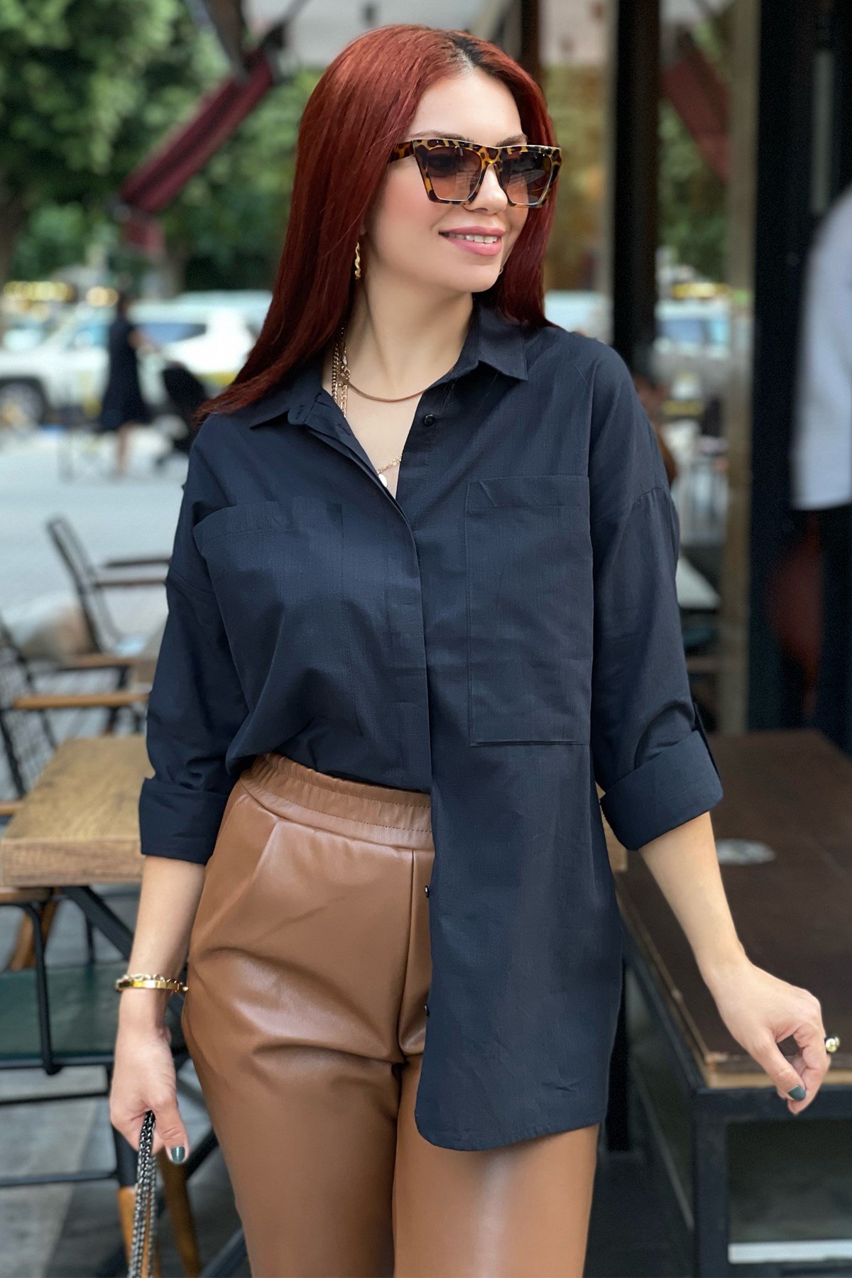 Siyah Çift Cepli Keten Gömlek
