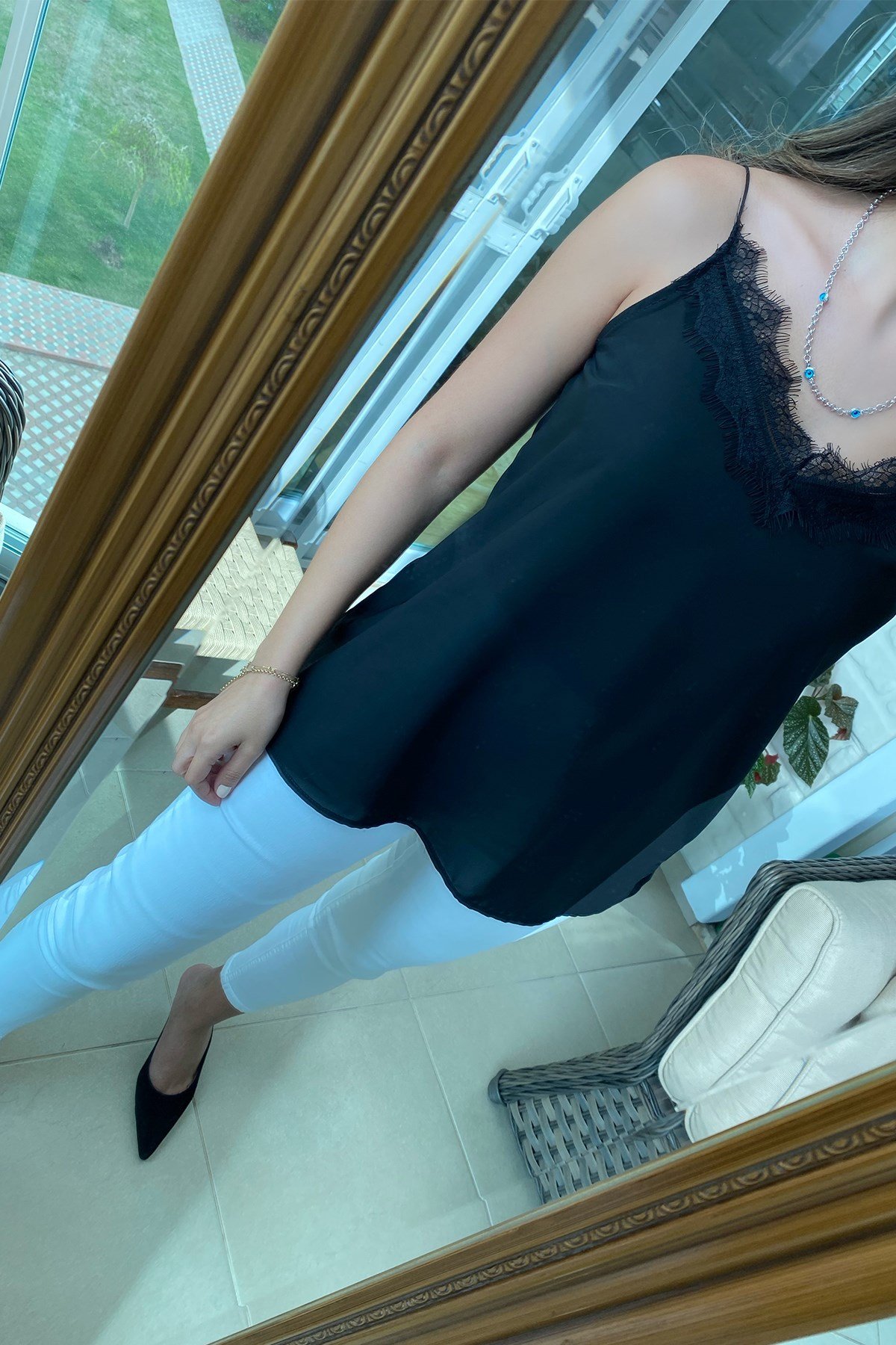 Siyah Dantel İnce Askılı Bluz