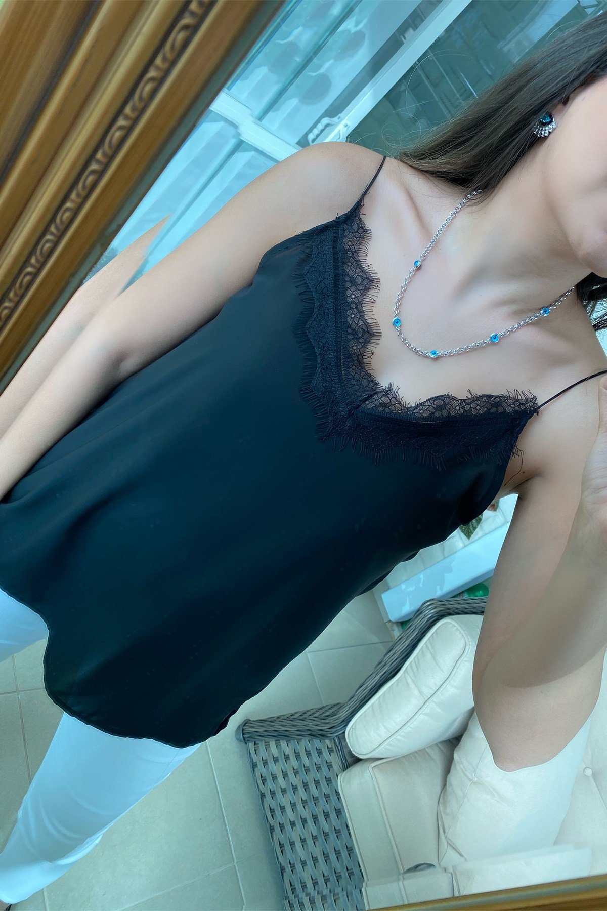 Siyah Dantel İnce Askılı Bluz