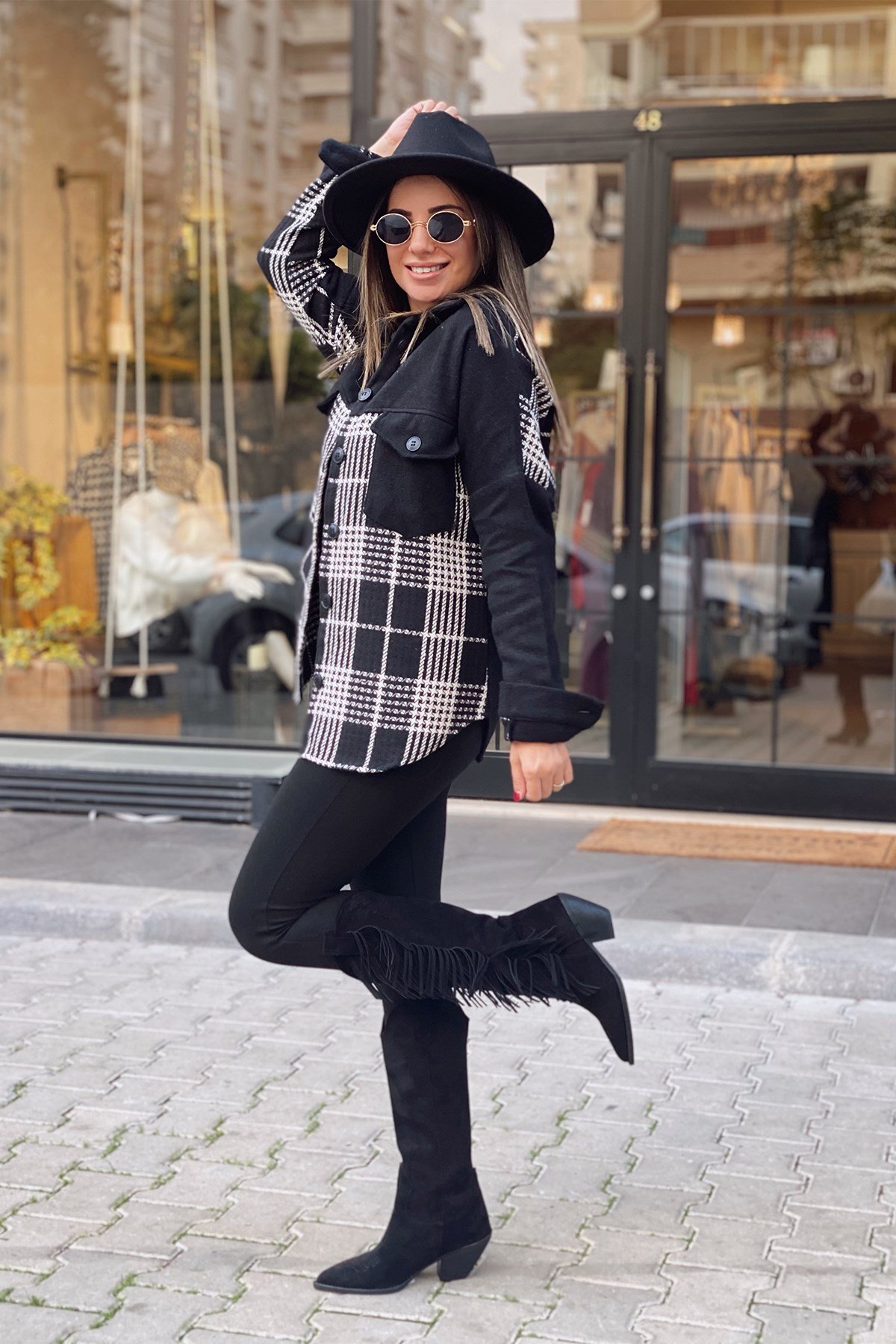 Siyah Ekose Detaylı Oduncu Gömlek