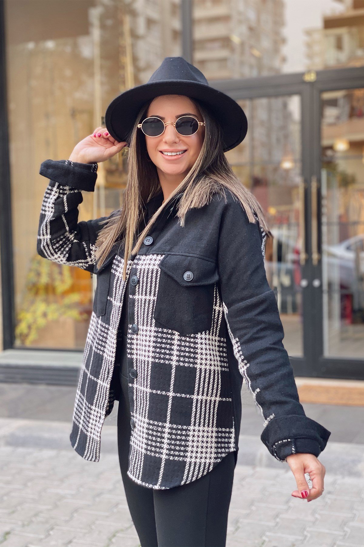 Siyah Ekose Detaylı Oduncu Gömlek