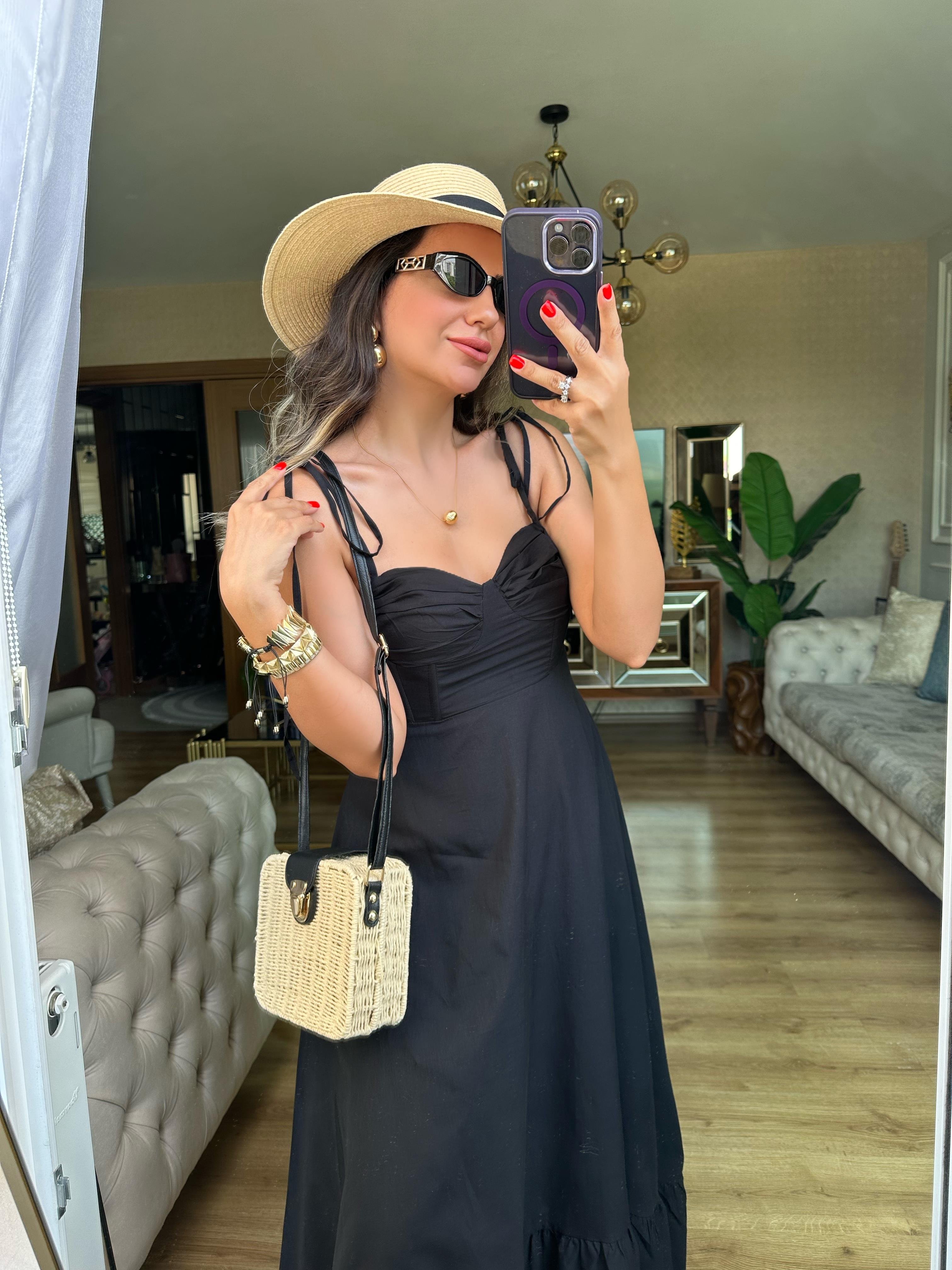 Siyah İp Askılı Bağlama Detaylı Elbise