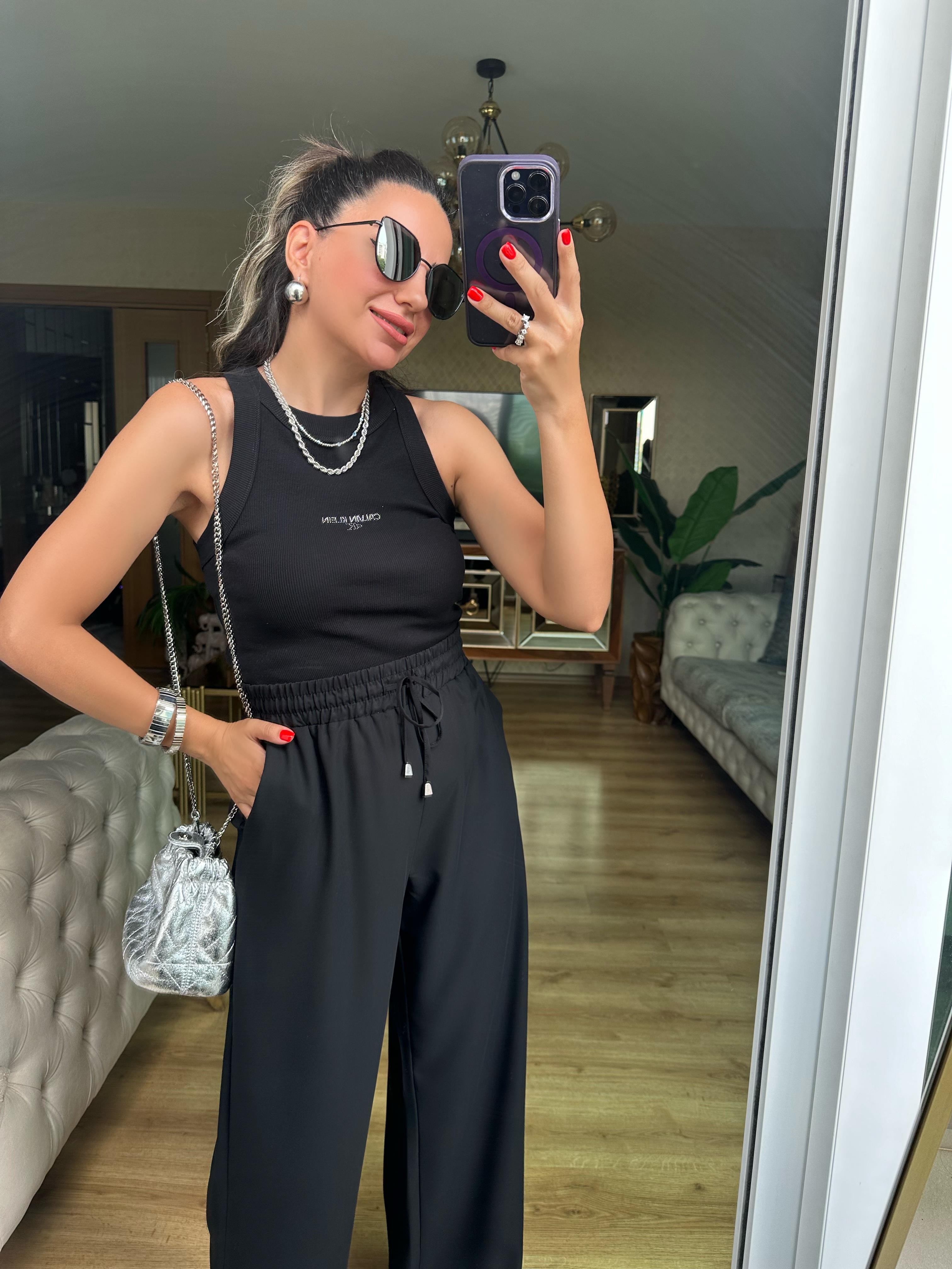 Siyah Kalın Askılı Ck Atlet Bluz
