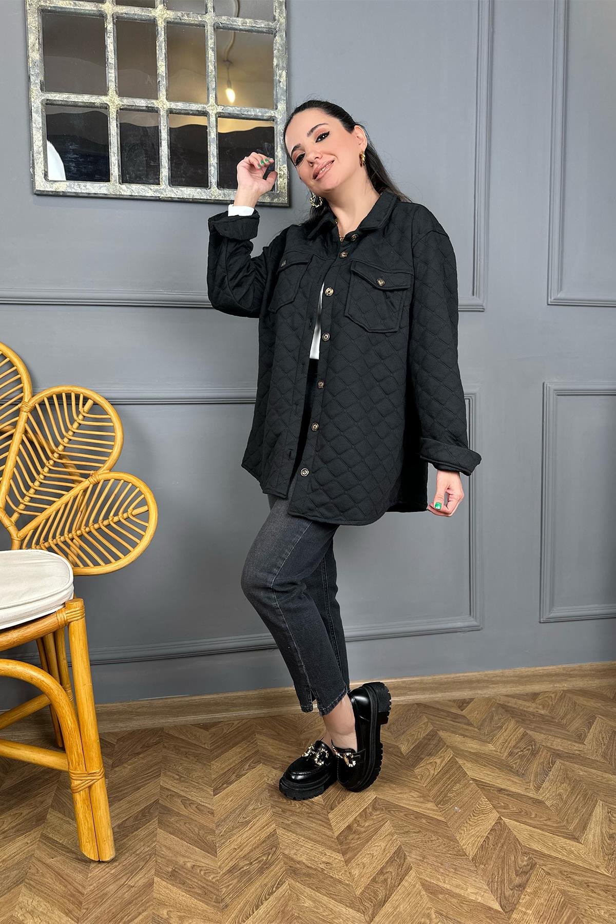 Siyah Kapitone Gömlek Ceket