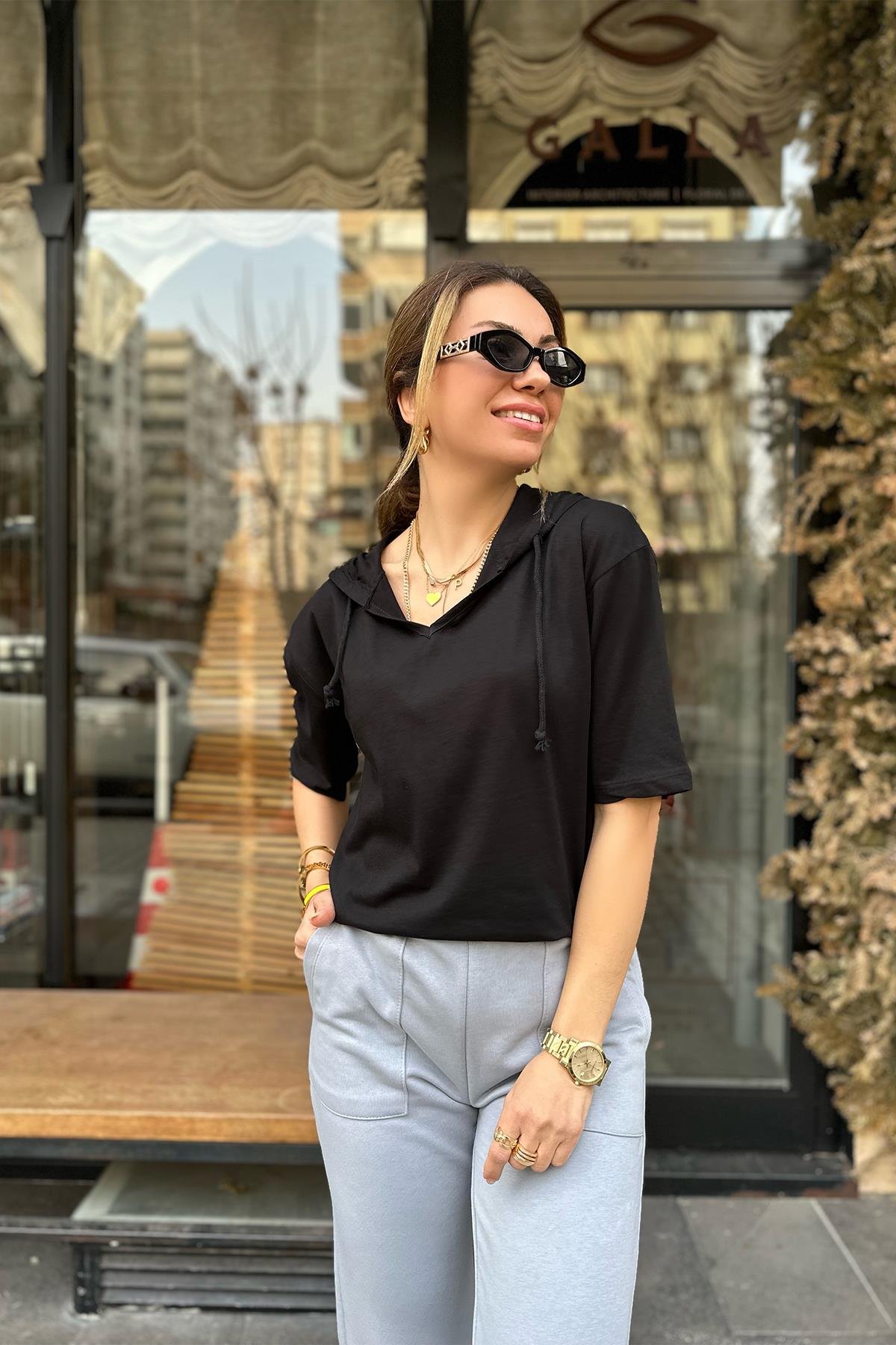 Siyah Kapşonlu  Tshirt