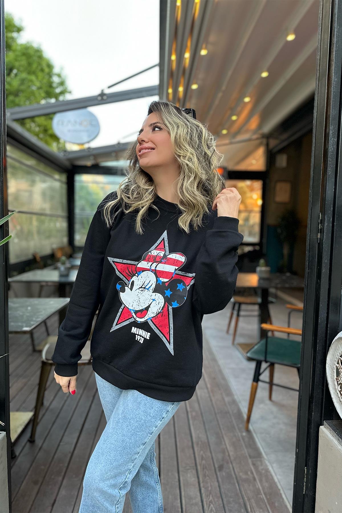Siyah Mickey Baskılı Sweatshirt