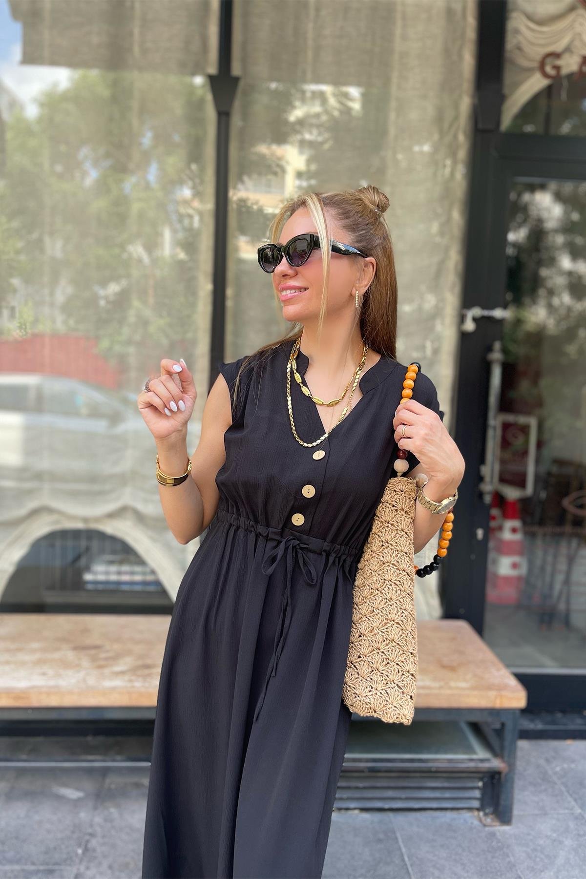 Siyah Önden Düğmeli Viskon Elbise