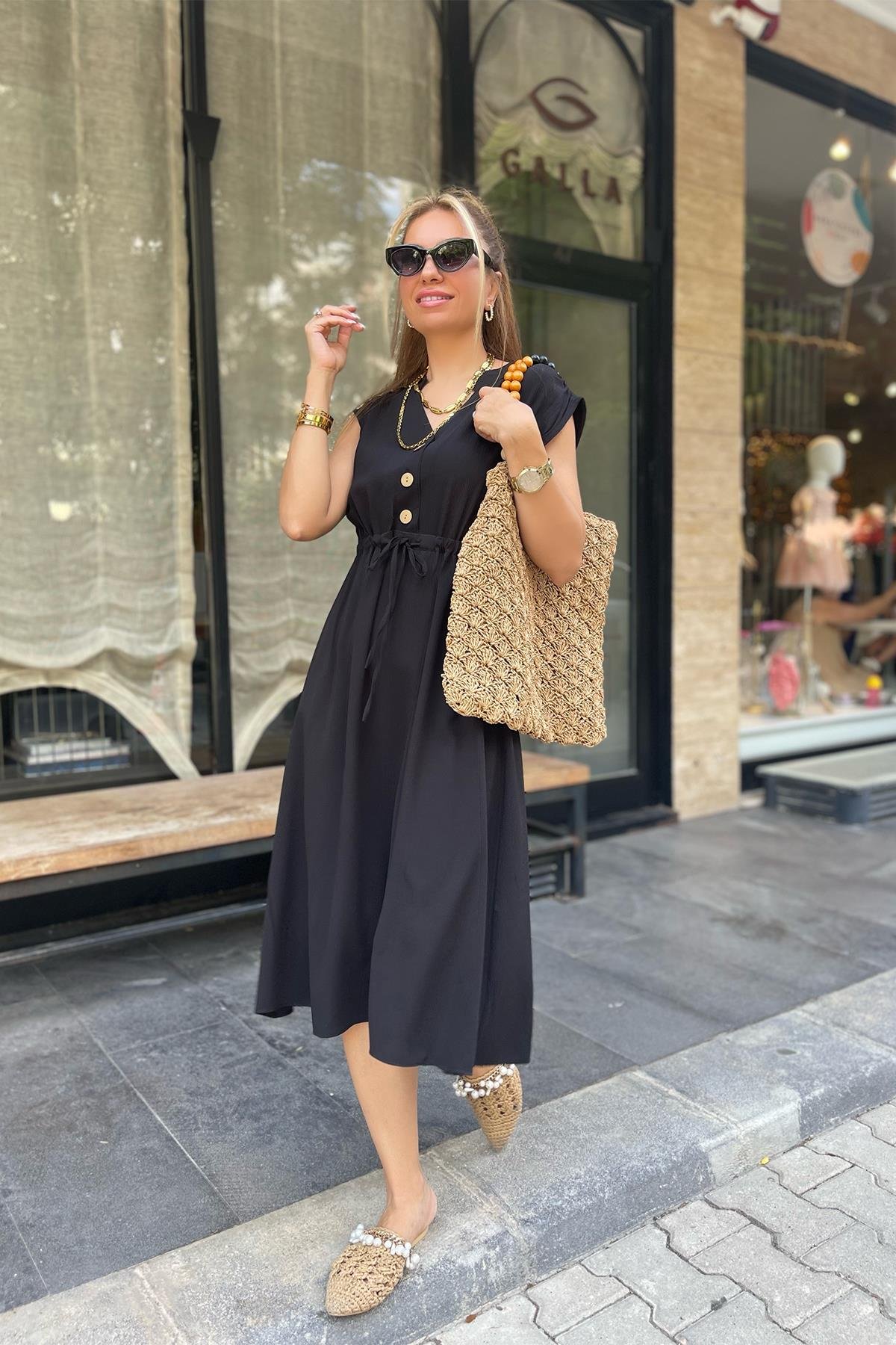 Siyah Önden Düğmeli Viskon Elbise