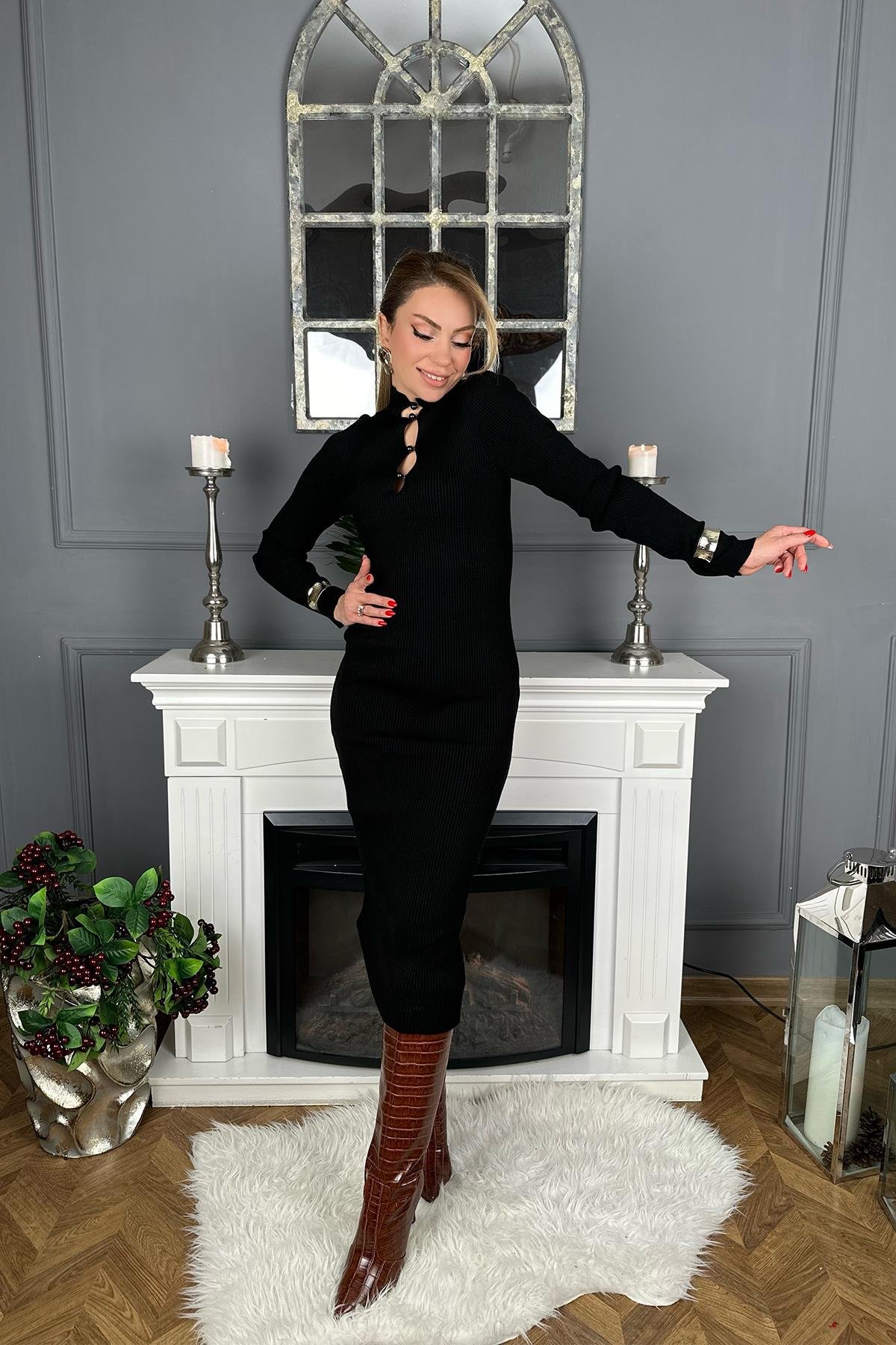 Siyah Önü Düğme Detaylı Triko Elbise