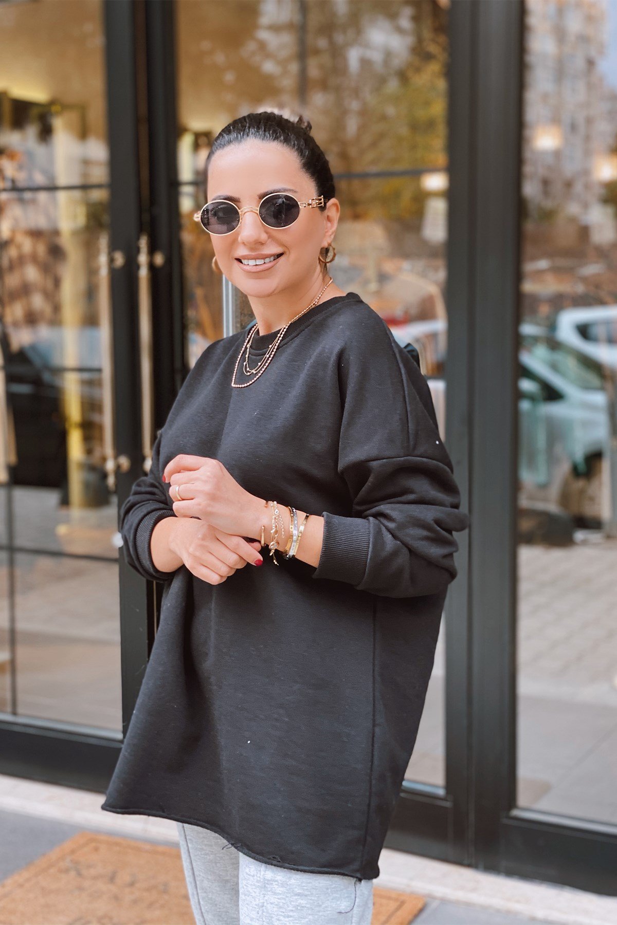 Siyah Salaş Oversize Sweatshirt