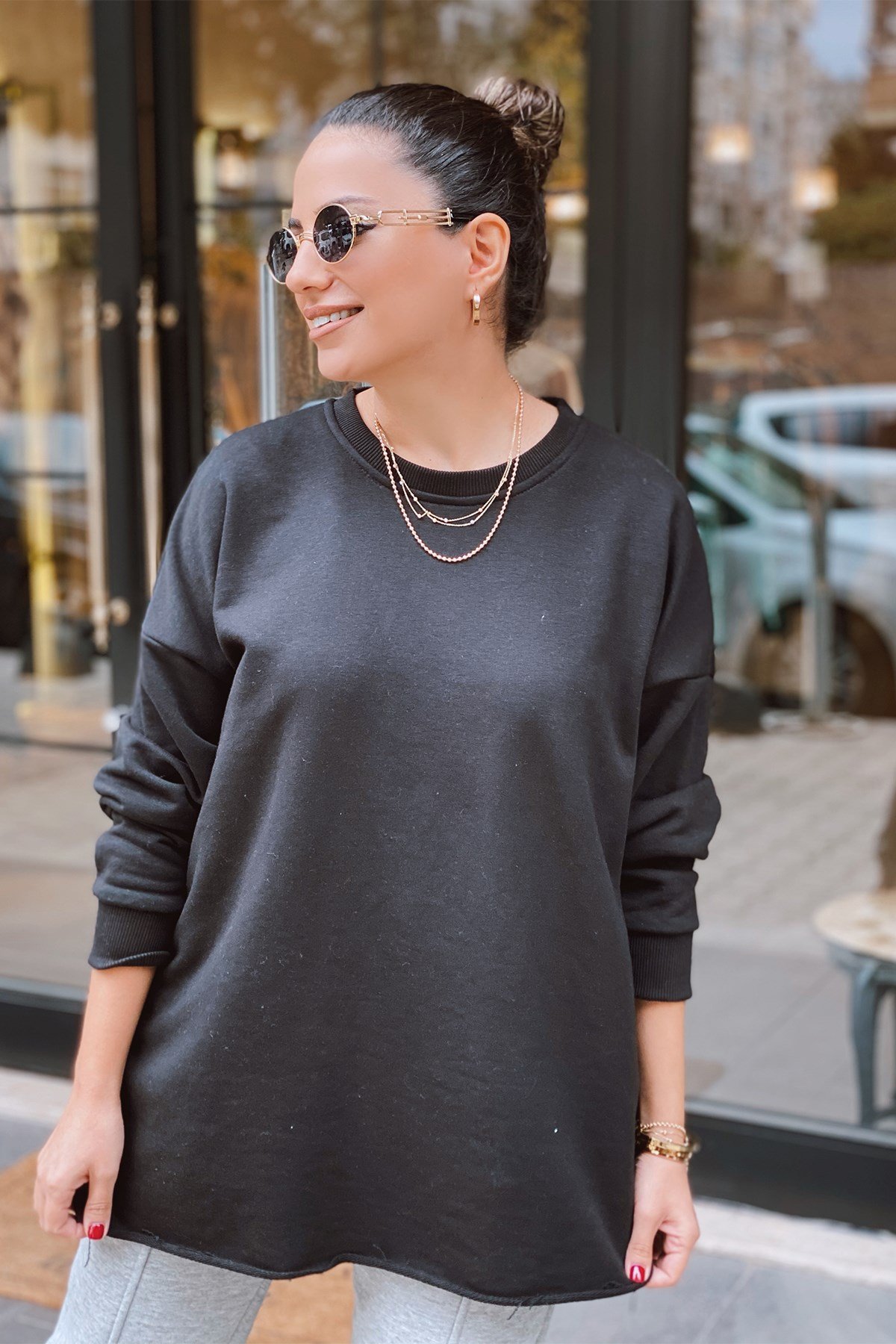 Siyah Salaş Oversize Sweatshirt
