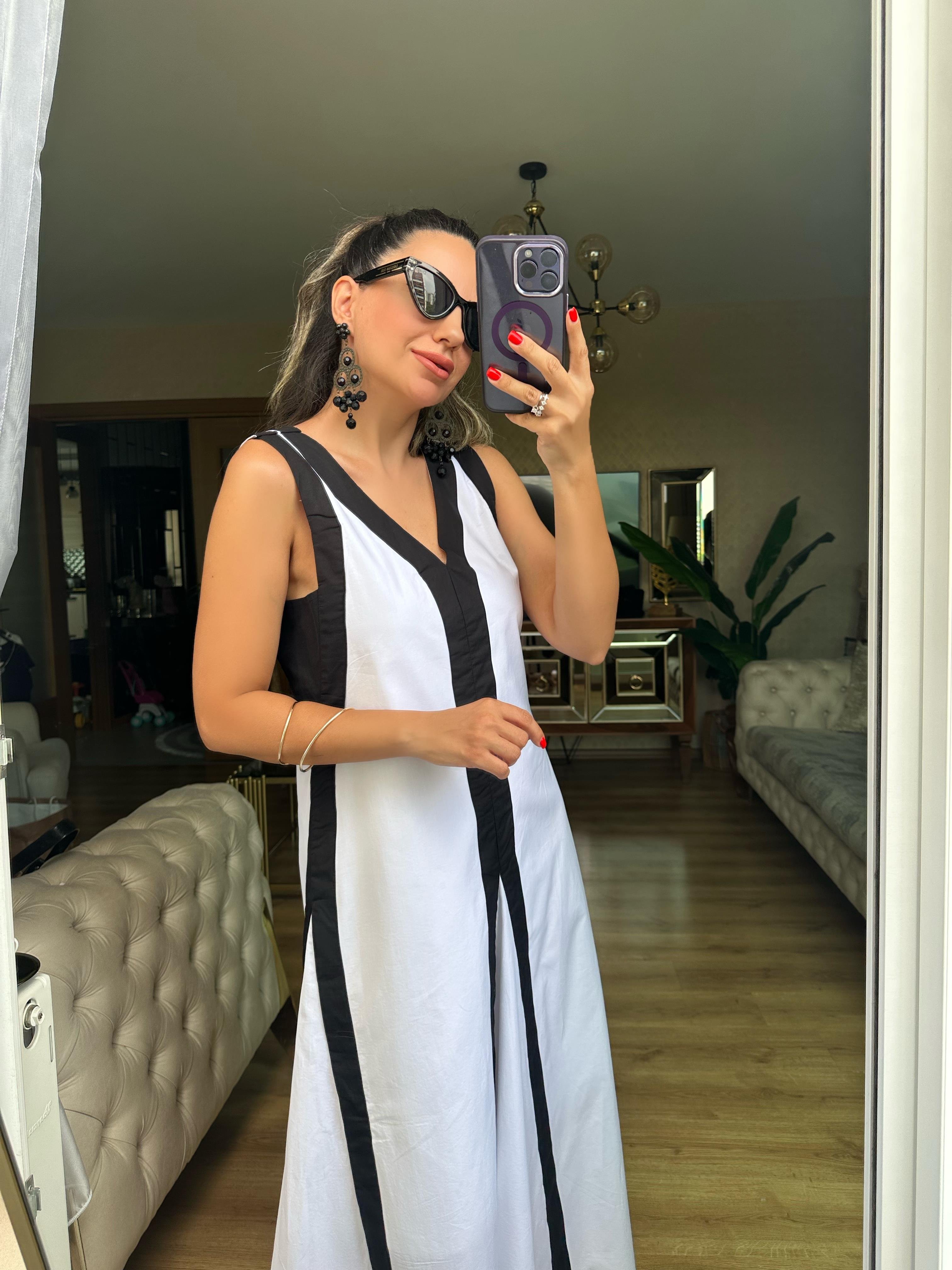 Siyah Şeritli Beyaz Poplin Elbise