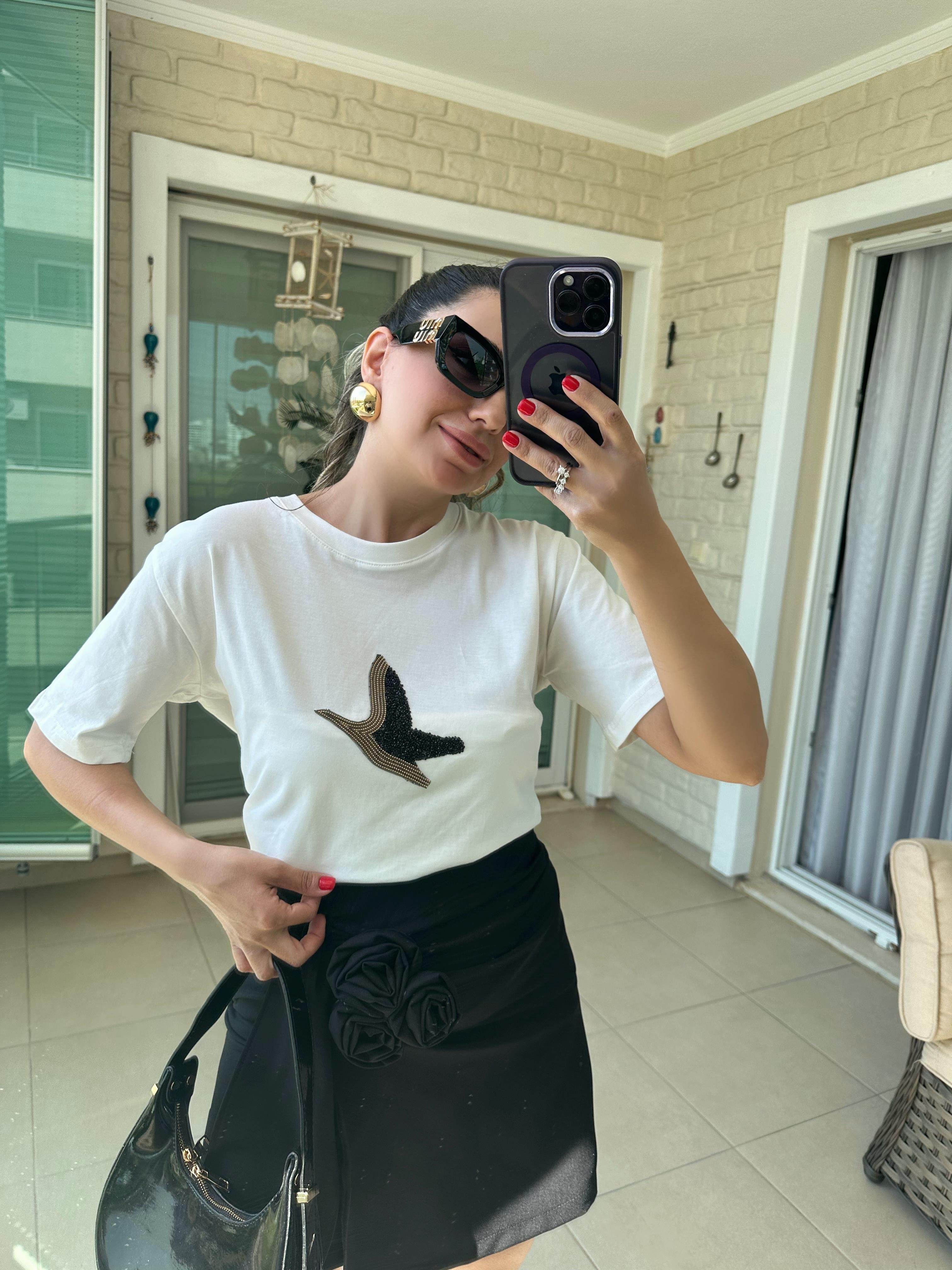 Siyah Taş Detaylı Tshirt