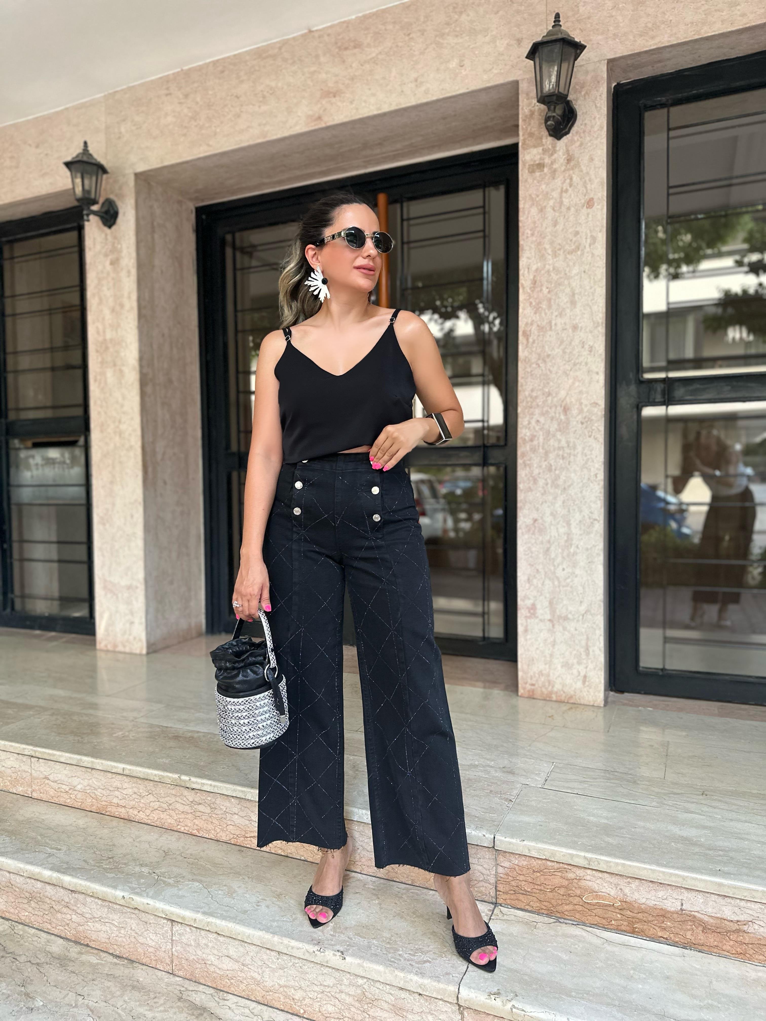 Siyah Taşlı Desenli Düğmeli Pantolon