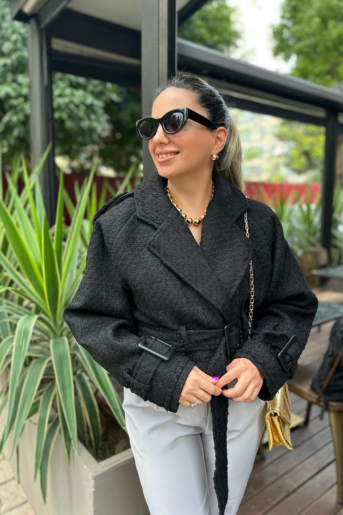 Siyah Tüvit Kemerli Ceket