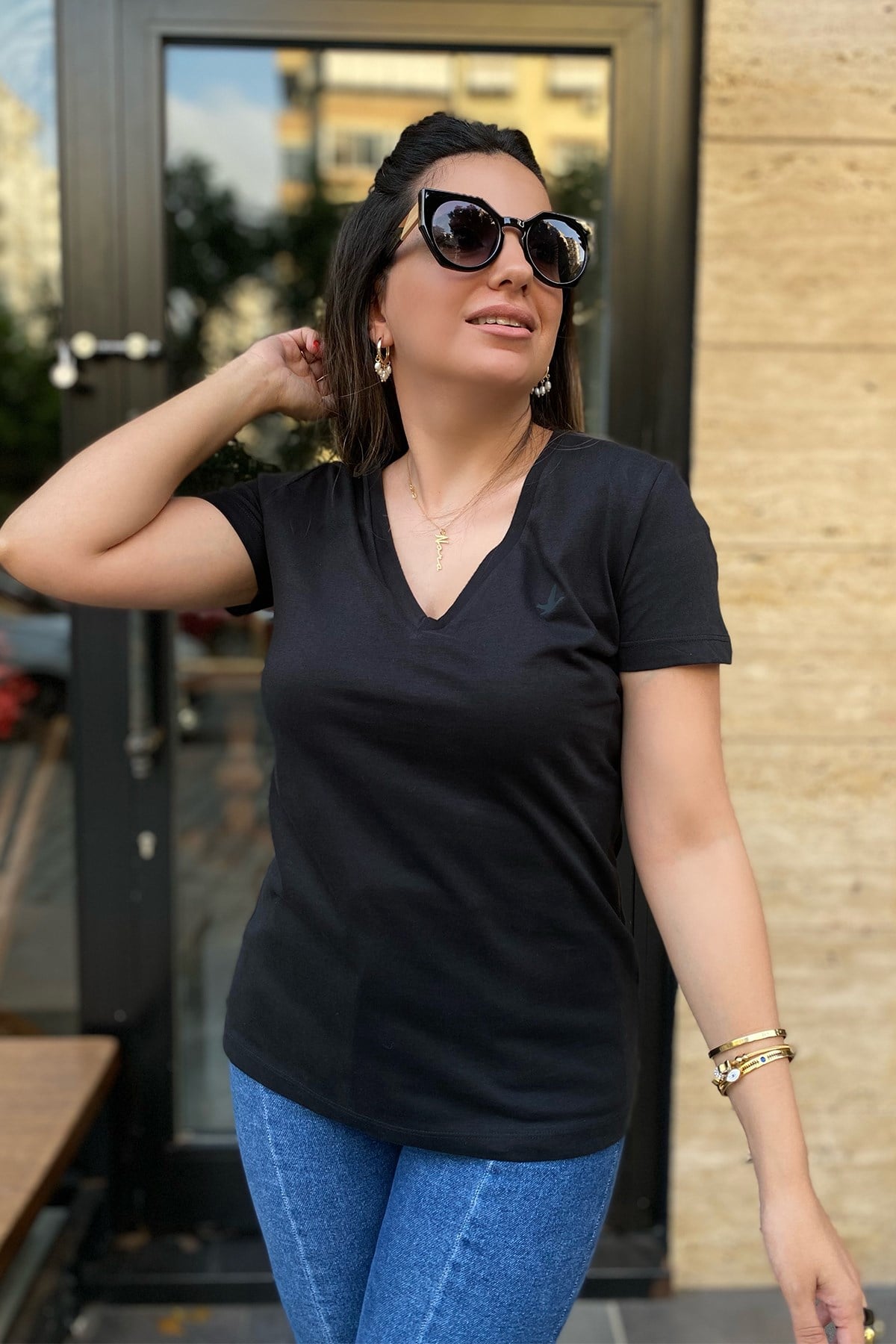 Siyah V Yaka Orjinal Tshirt