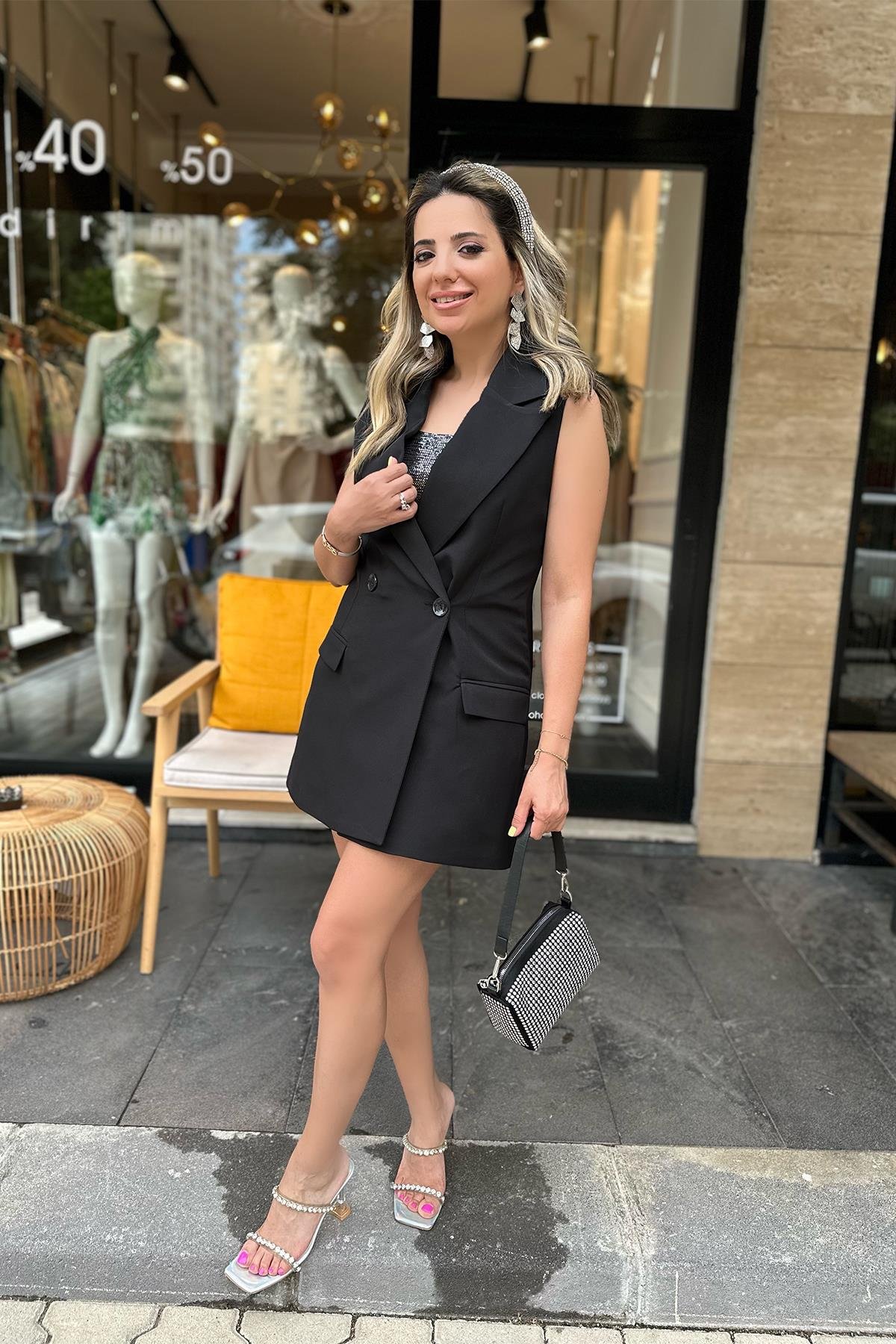 Siyah Yelek Elbise