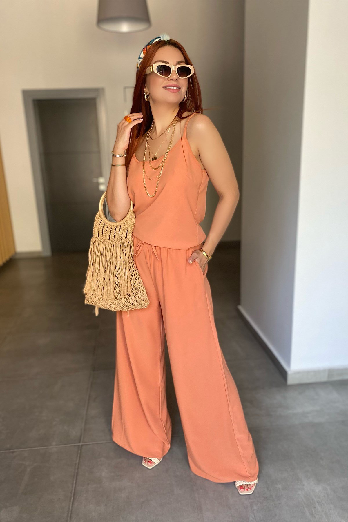 Somon Renk İp Askılı Pantolon Takım