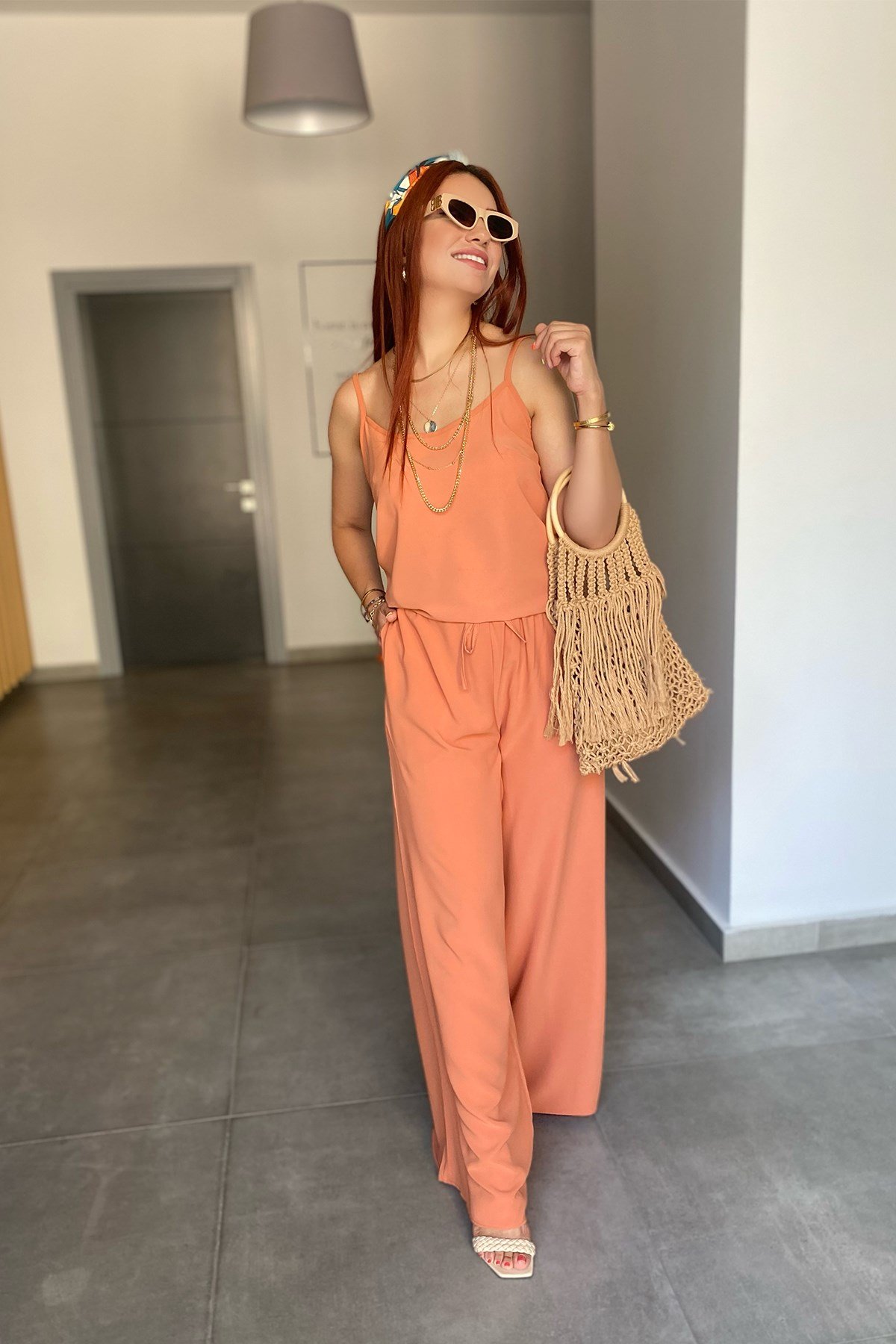 Somon Renk İp Askılı Pantolon Takım