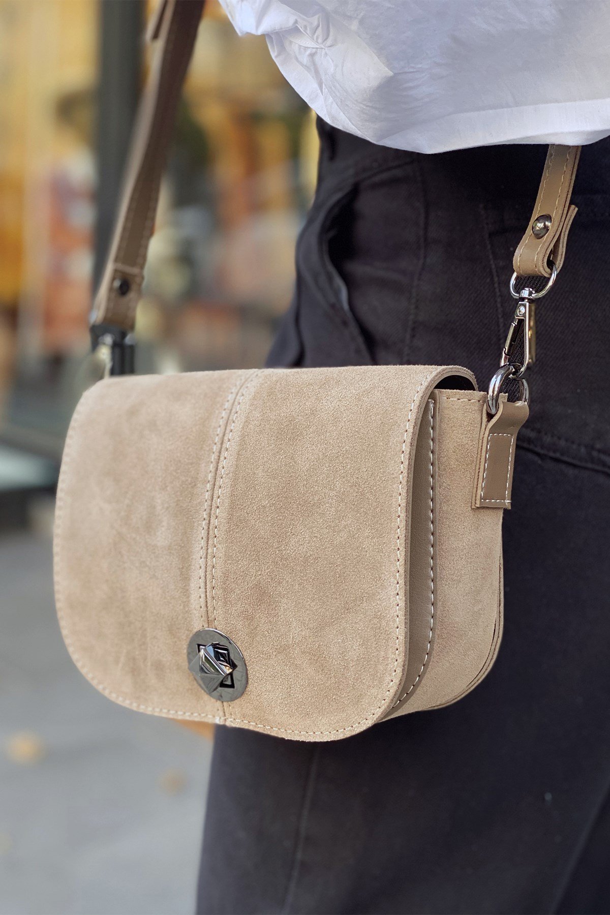 Süet Vizon Askılı Çanta