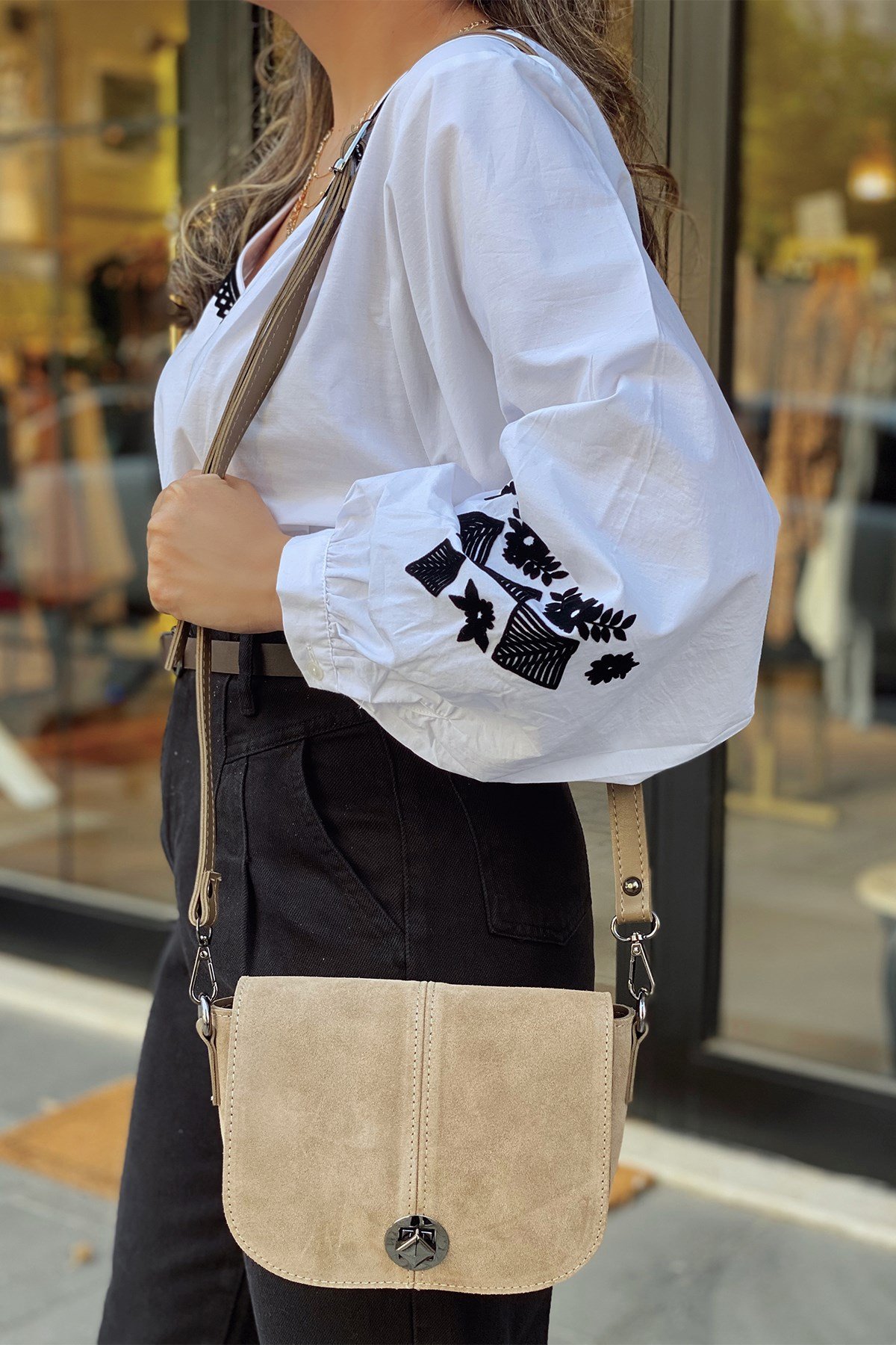 Süet Vizon Askılı Çanta