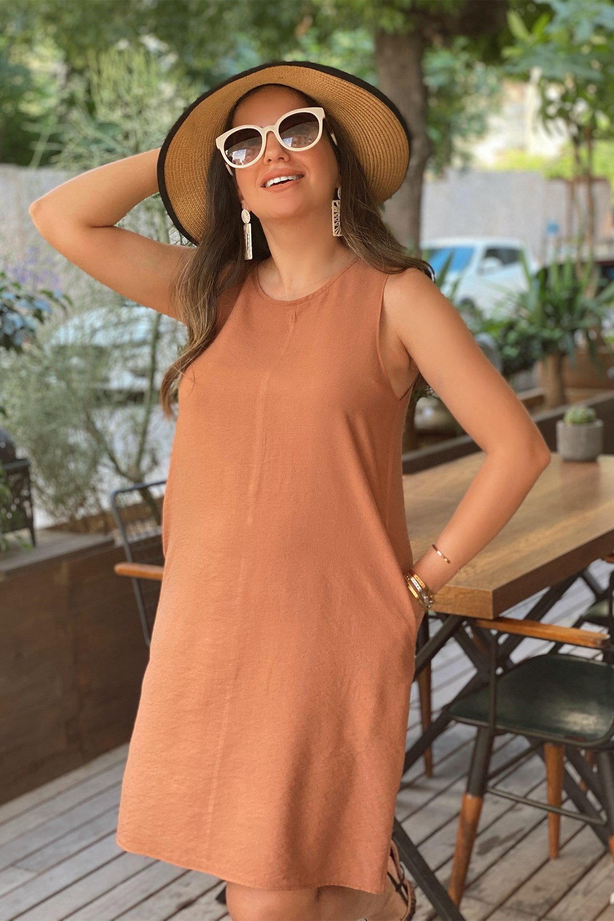 Taba Cepli Sıfır Kol Keten Elbise