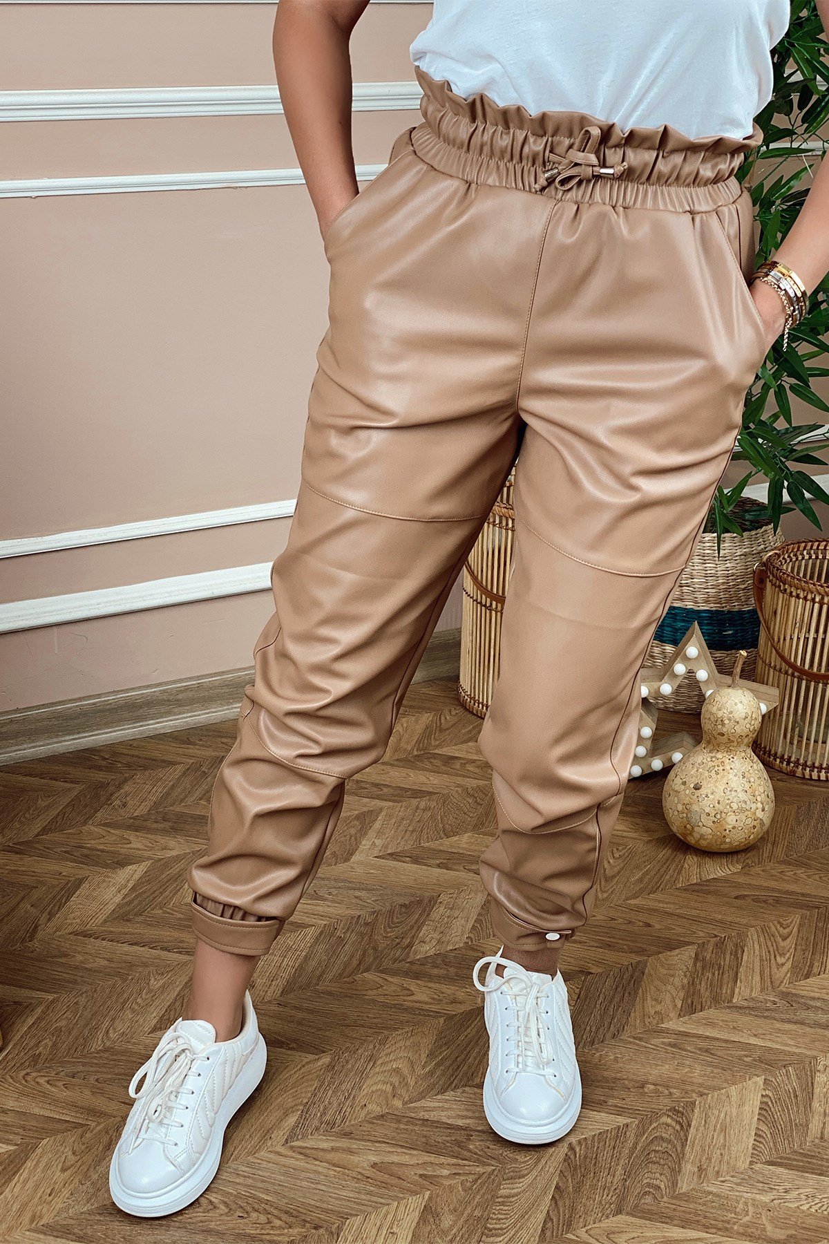 Taba Paça Çıtçıtlı Deri Pantolon