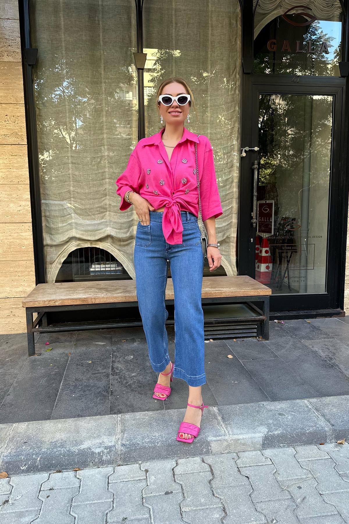 Taşlı Pembe Keten Gömlek