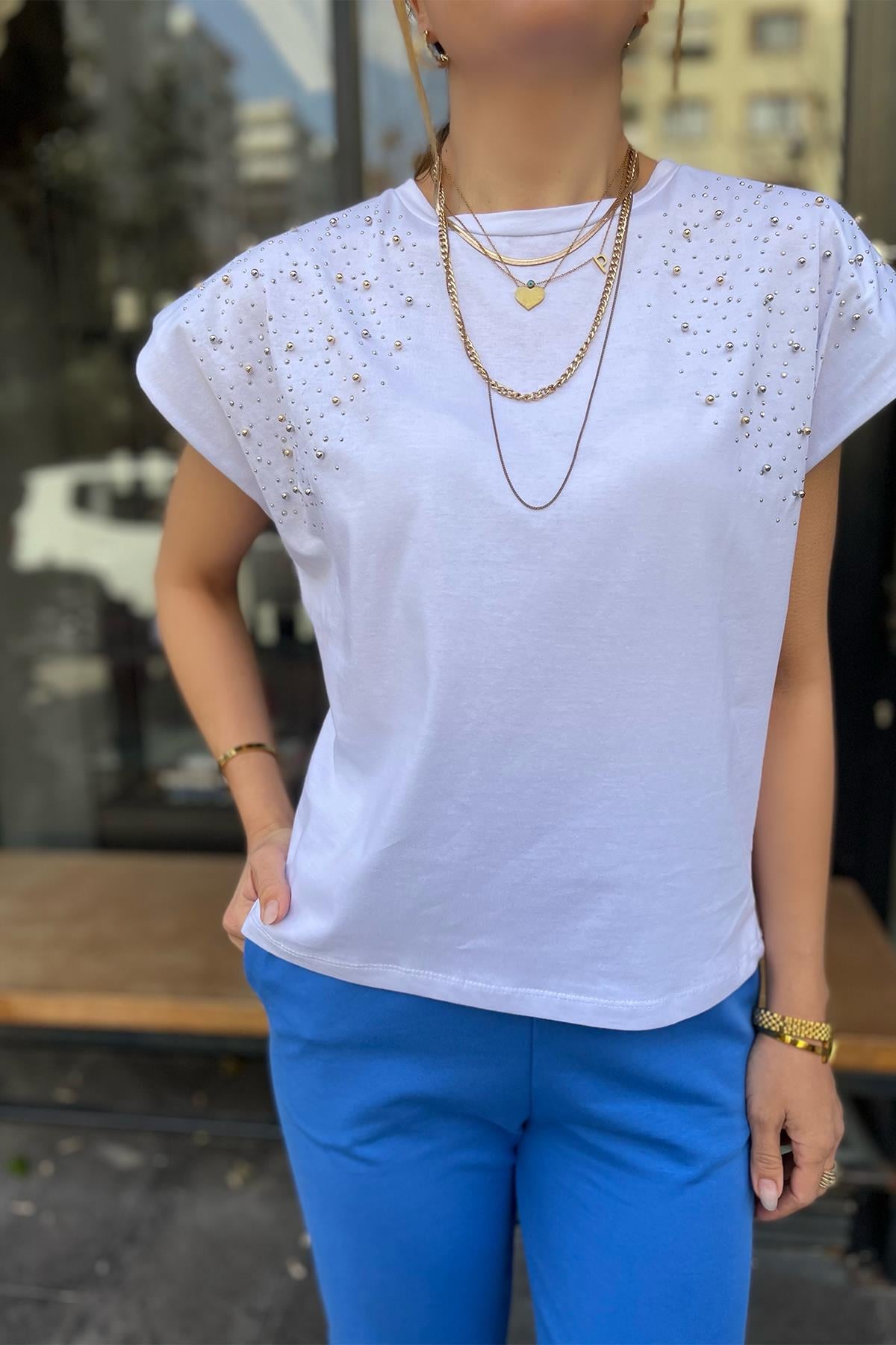 Taşlı Vatkalı Beyaz Tshirt