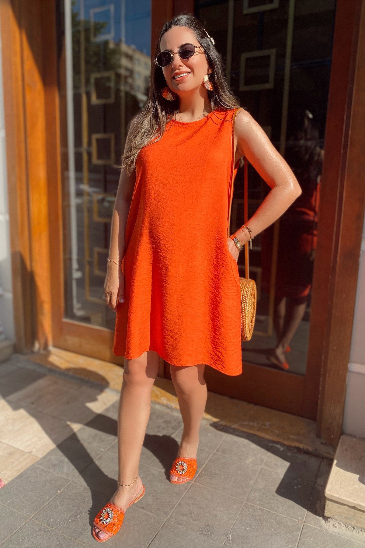Turuncu Cepli Sıfır Kol Keten Elbise
