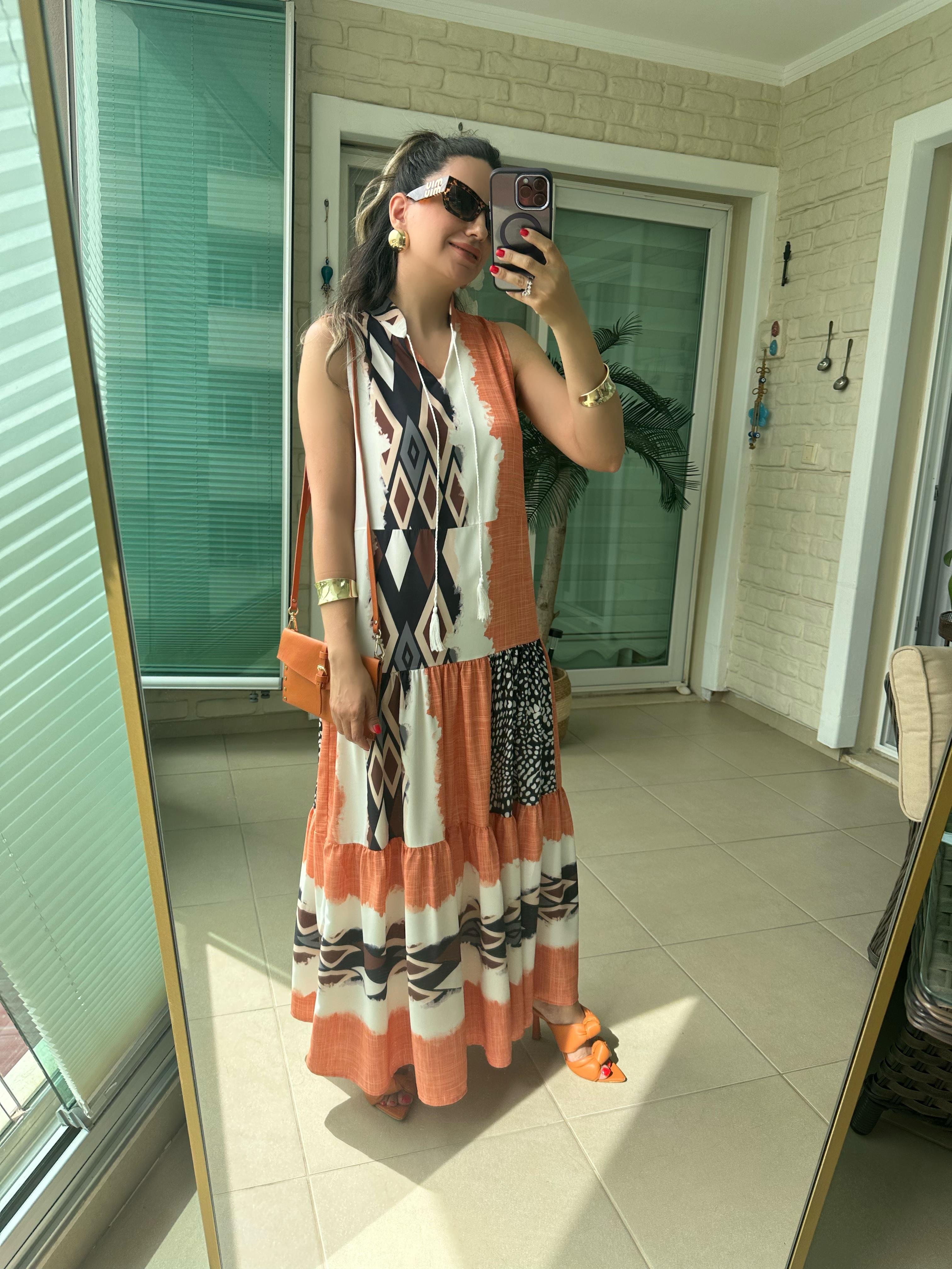 Turuncu Desenli Elbise