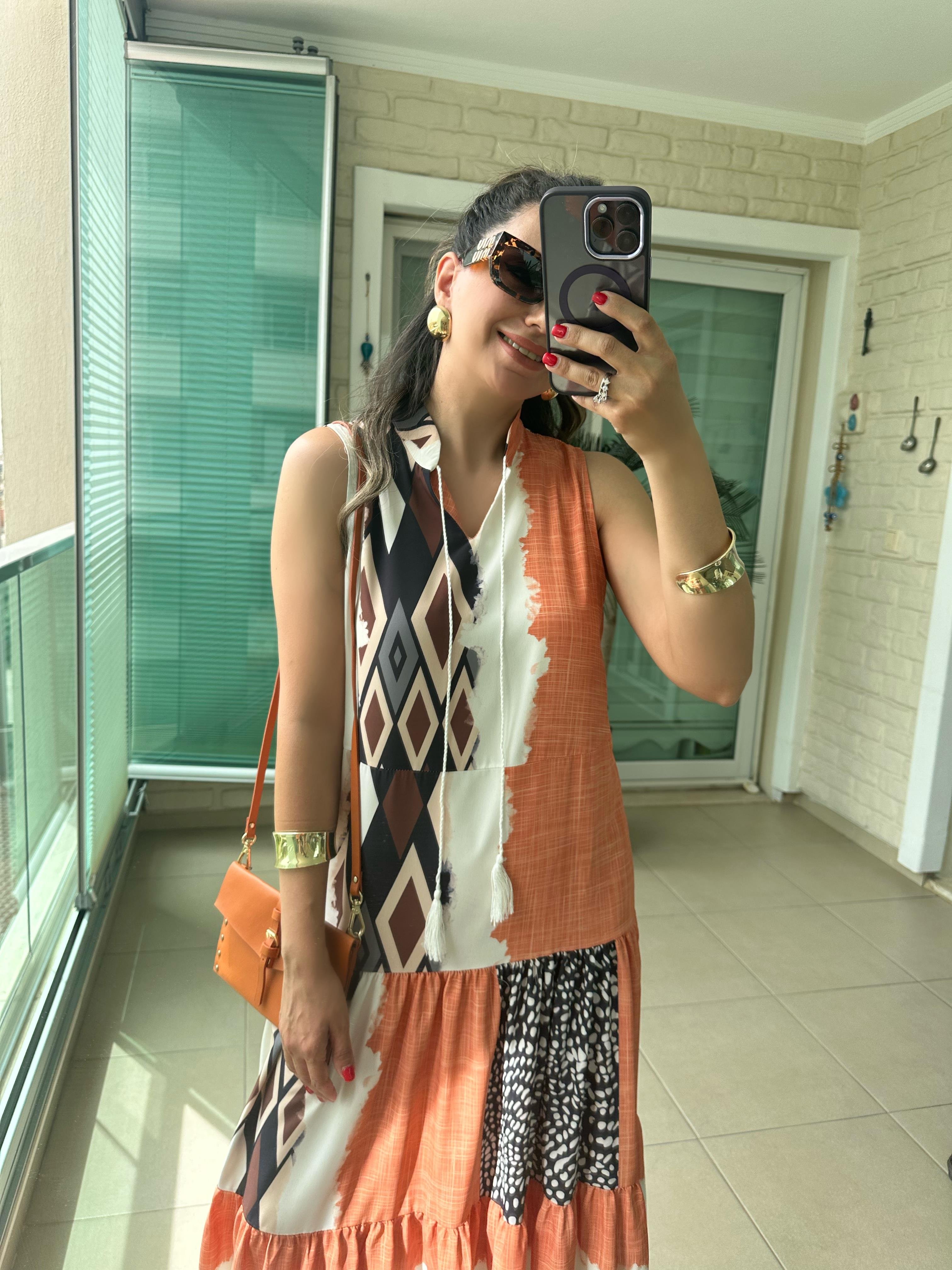 Turuncu Desenli Elbise