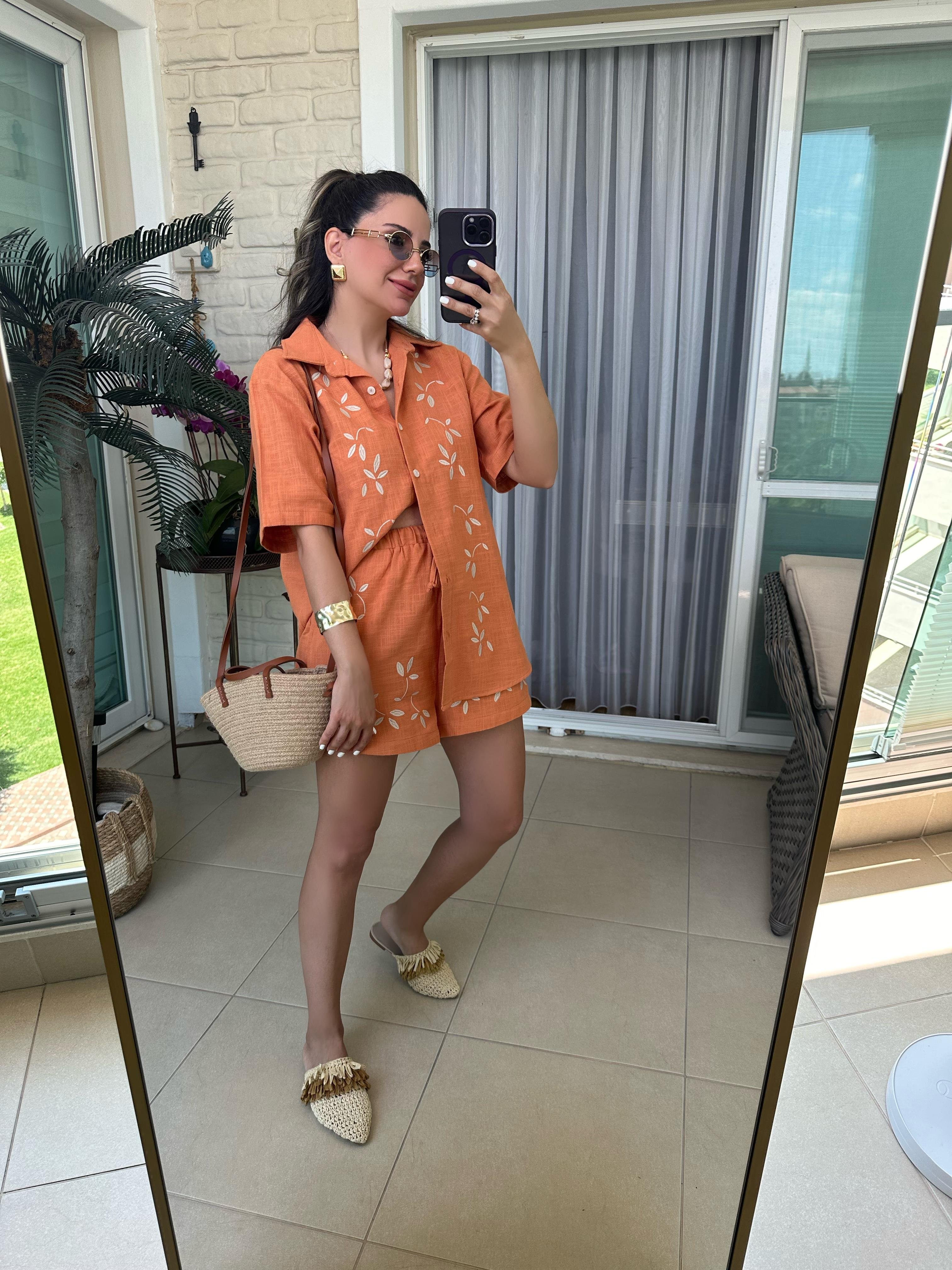 Turuncu Nakışlı Şort Gömlek Takım