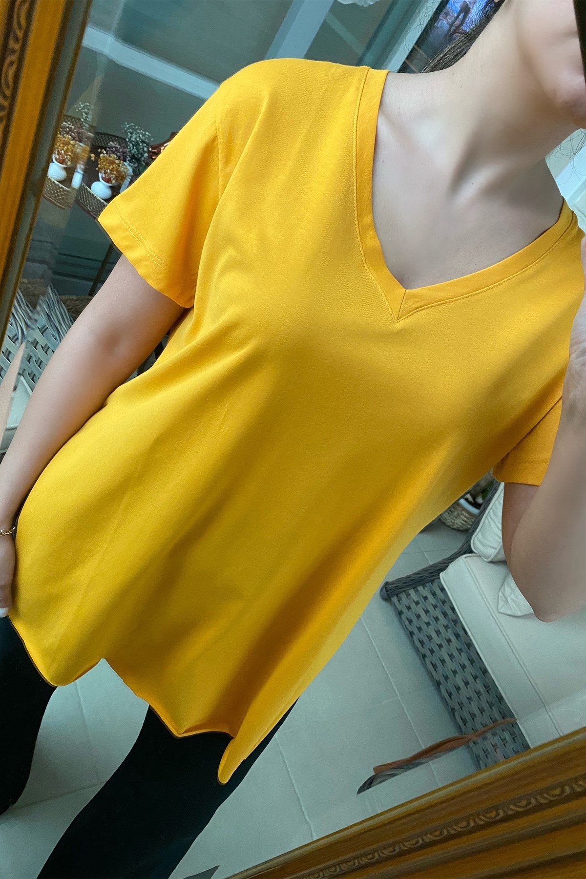 V Yaka Dikişsiz Sarı Tshirt
