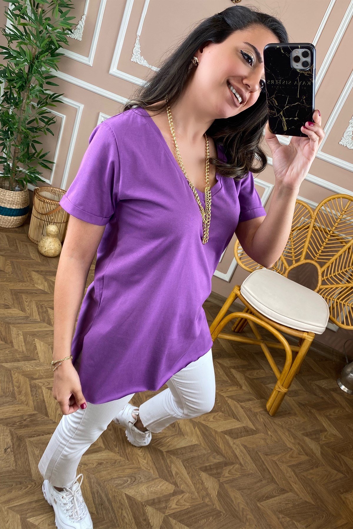 V Yaka Mor Basic Tshirt