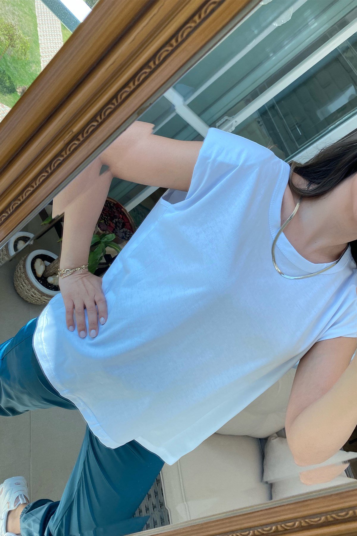 Vatkalı Beyaz Basic Tshirt