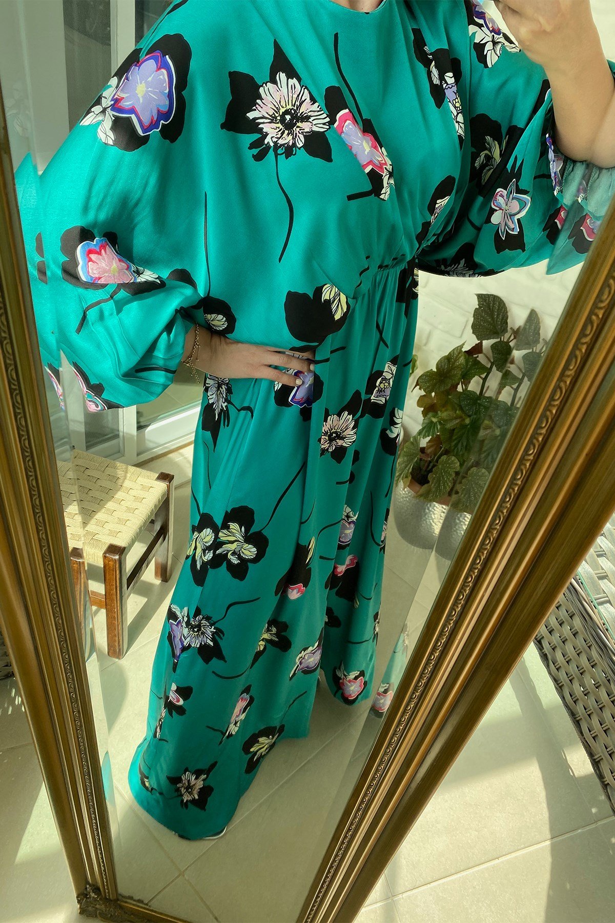 Volanlı Yeşil Çiçekli Uzun Elbise