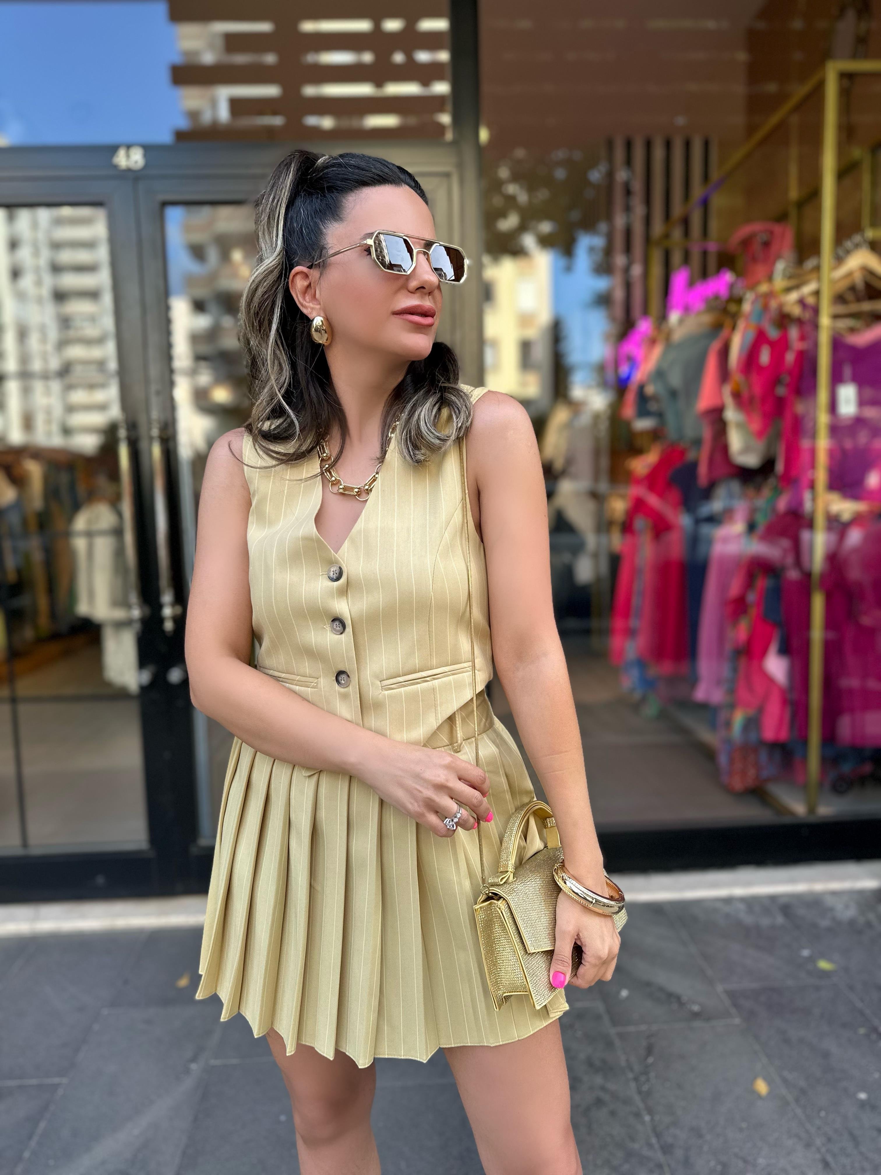 Yağ Yeşil Çizgili Etek Yelek Takım