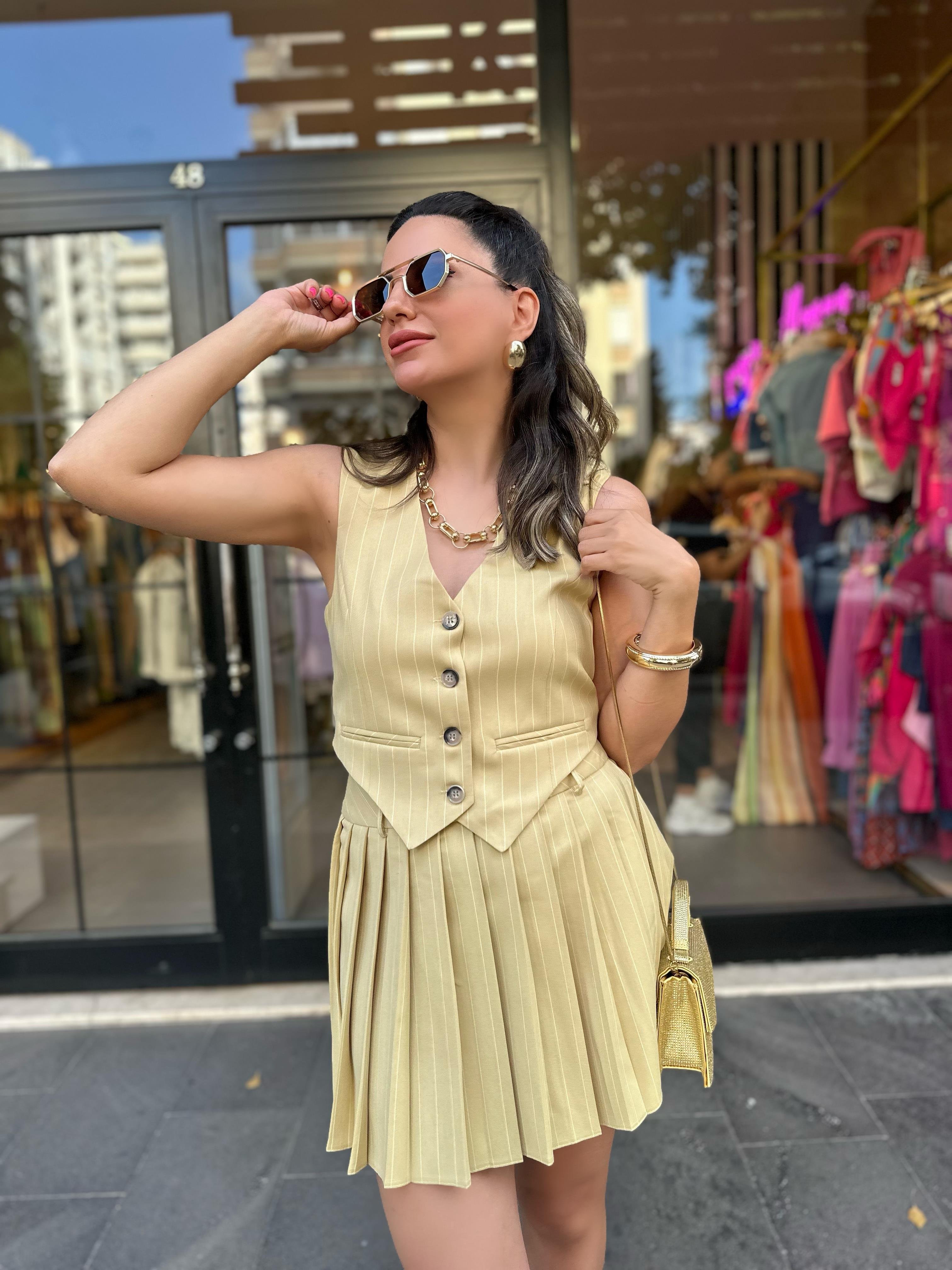 Yağ Yeşil Çizgili Etek Yelek Takım