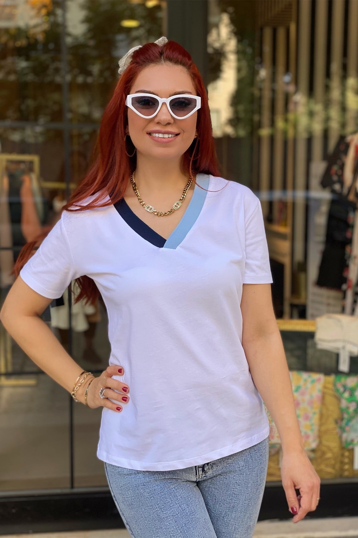 Yakası Çift Renk V Yaka Tshirt 