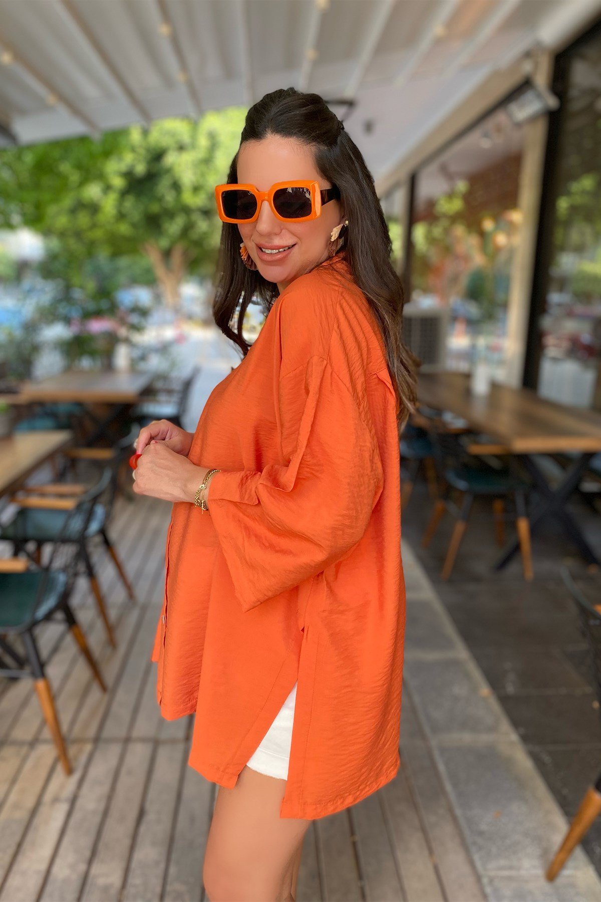 Yanı Yırtmaçlı Turuncu Oversize Gömlek